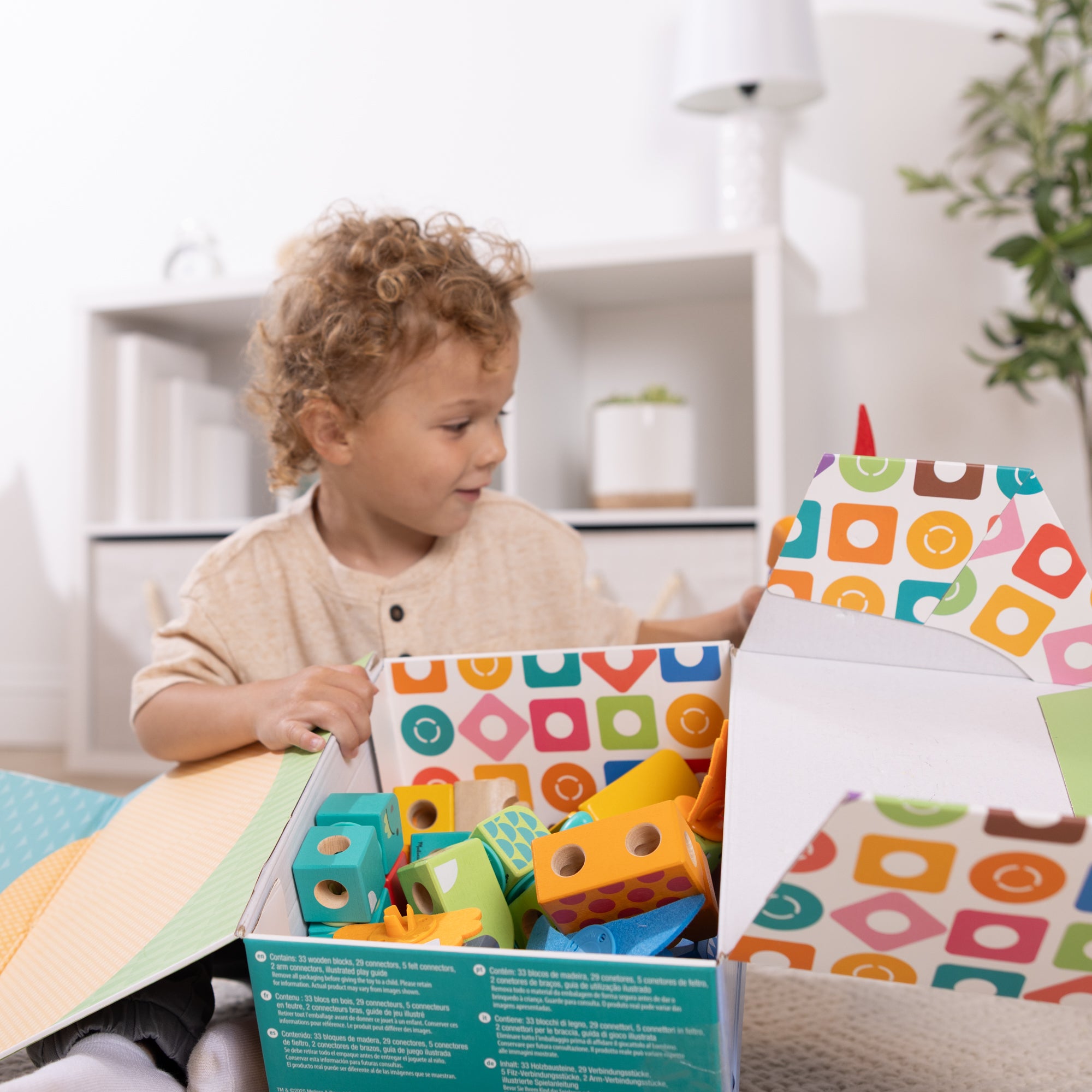 Melissa & Doug Blockables? Dinosaur Play Set - Image 5
