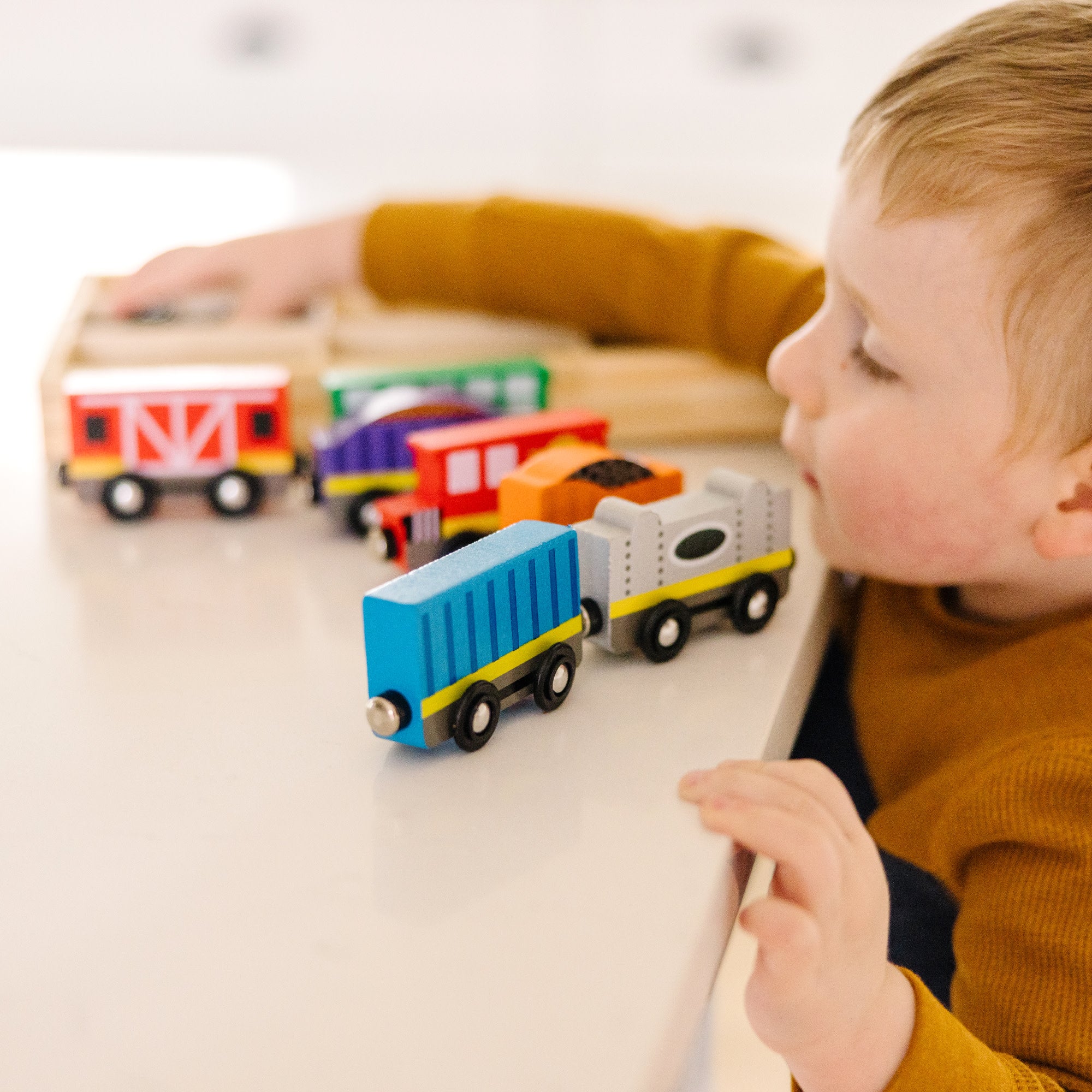Melissa & Doug Magnetic Wooden Train Cars - Image 6