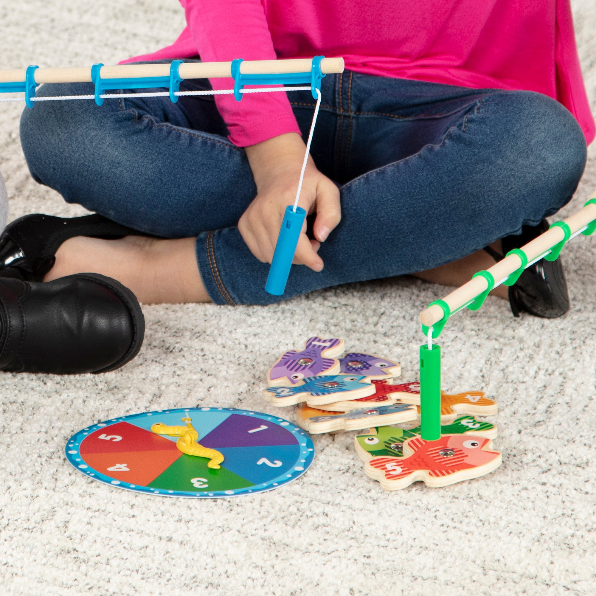 Melissa & Doug Catch & Count Fishing Game - Image 8