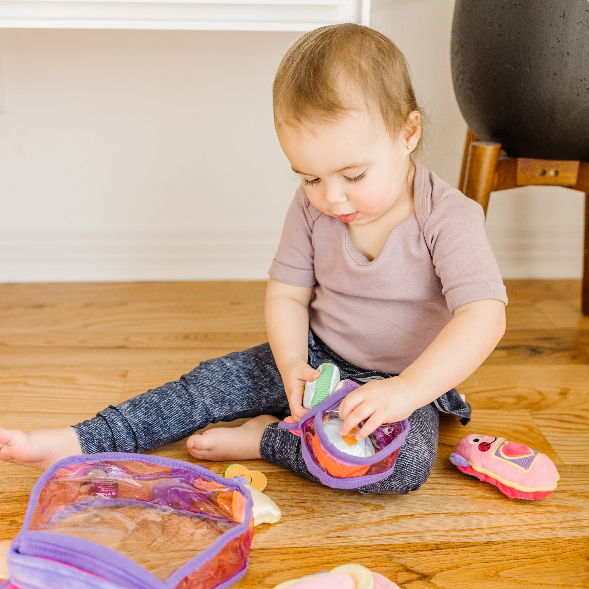 Melissa & Doug Pretty Purse Fill & Spill Toddler Toy - Image 2