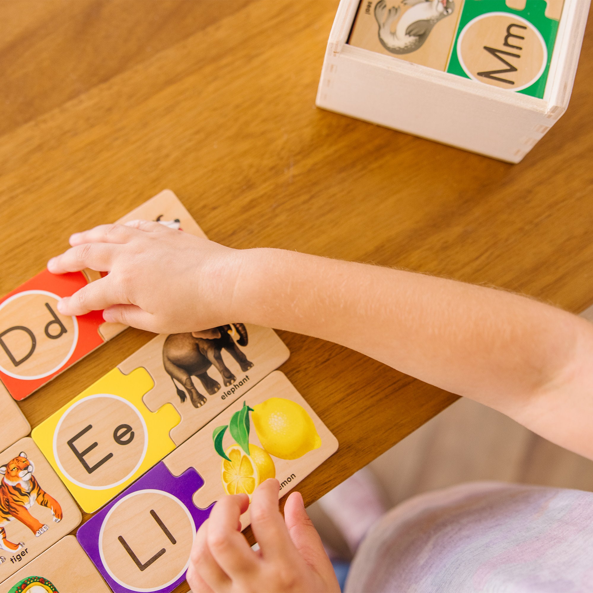 Melissa & Doug Self-Correcting Letter Puzzles - Image 7