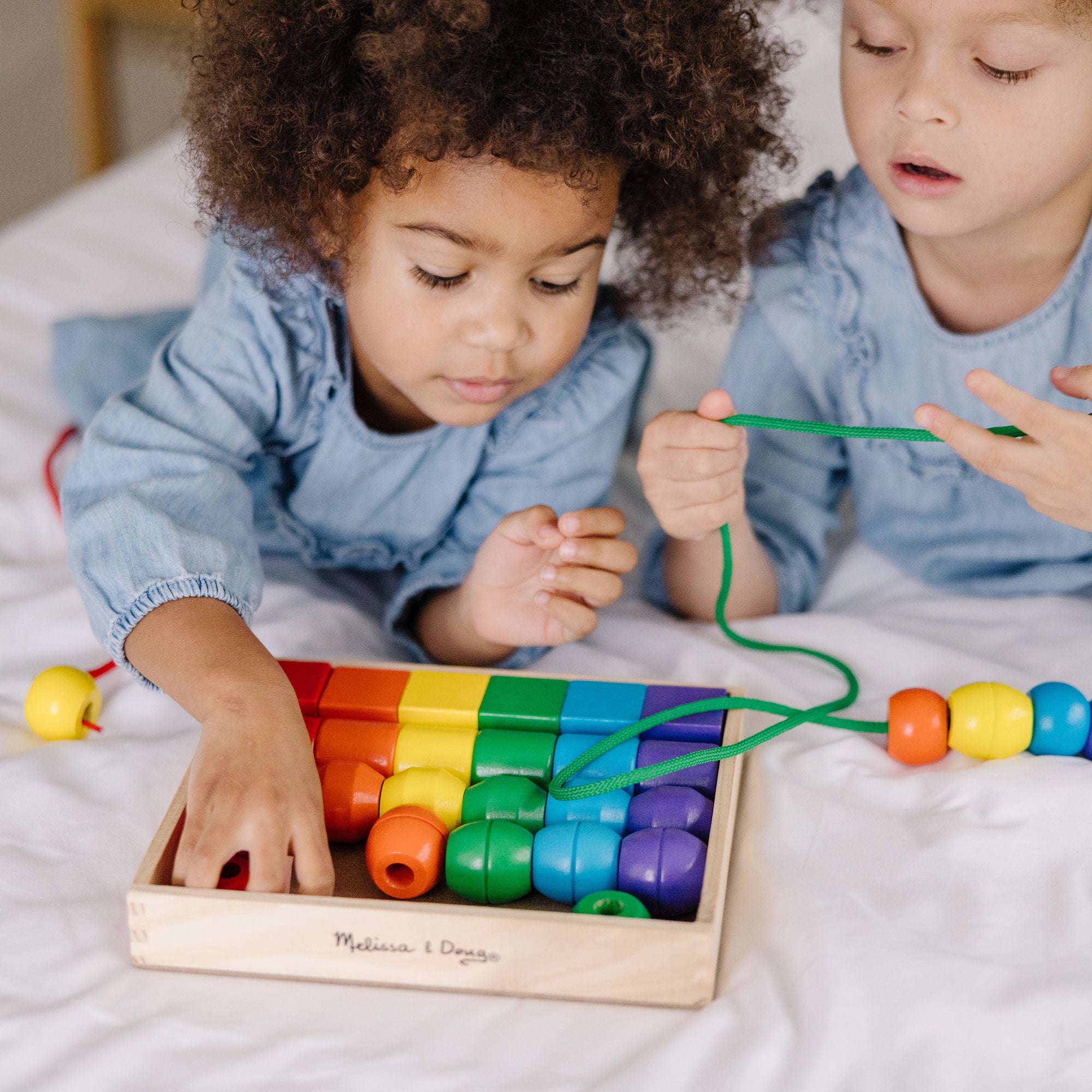 Melissa & Doug Primary Lacing Beads - Image 7