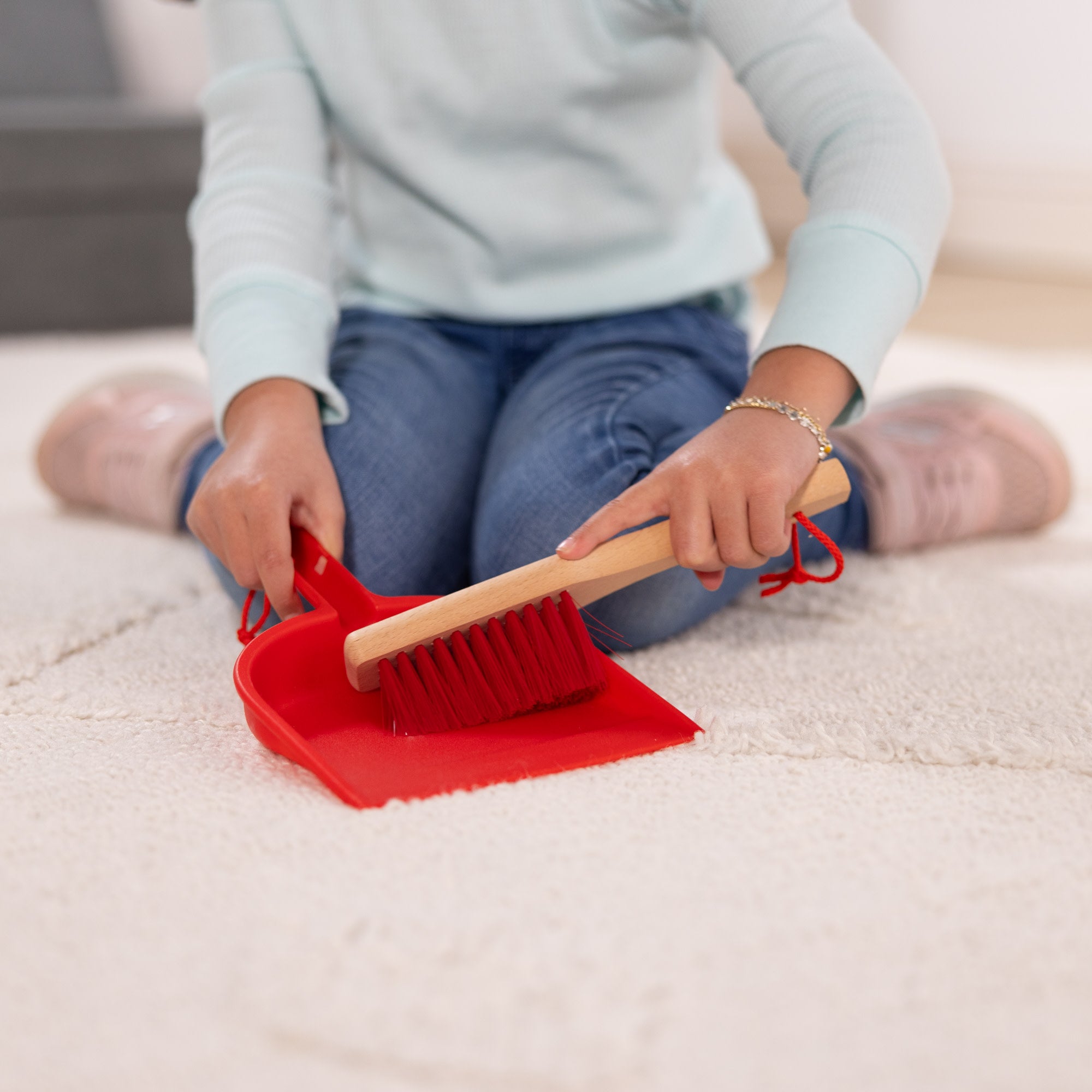 Melissa & Doug Dust! Sweep! Mop! Cleaning Play Set - Image 6