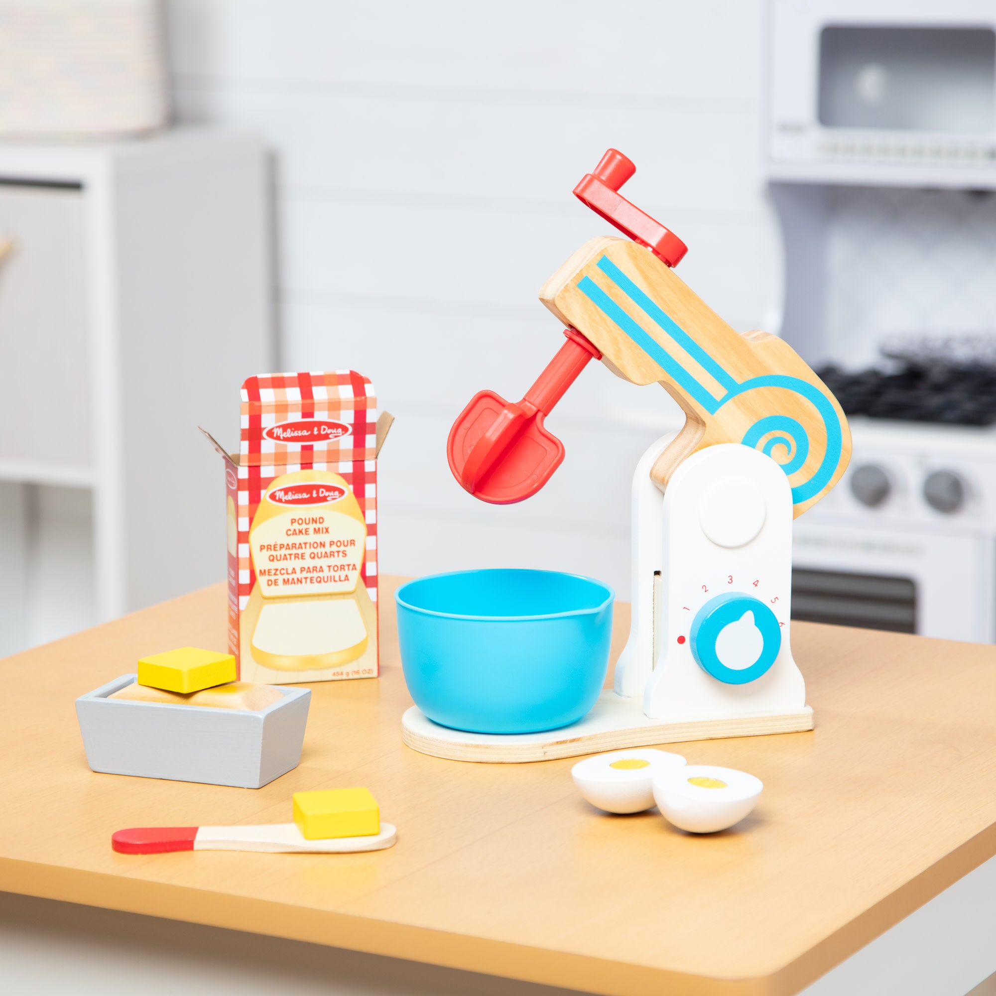 Melissa & Doug Wooden Make-a-Cake Mixer Set - Image 9
