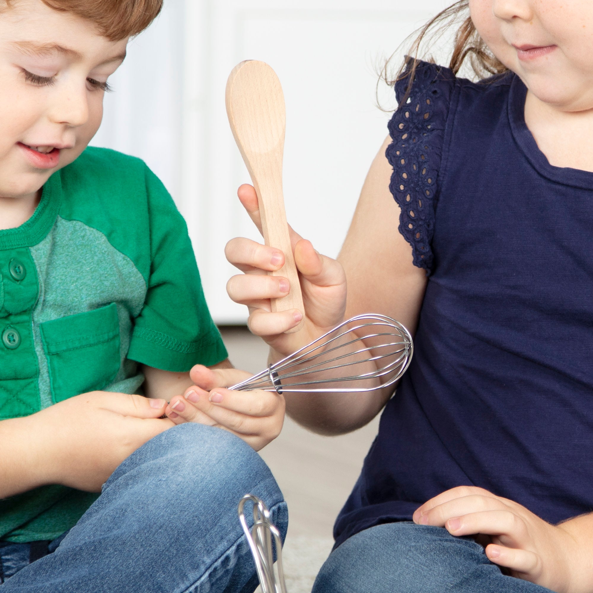 Melissa & Doug Stir & Serve Cooking Utensils - Image 6