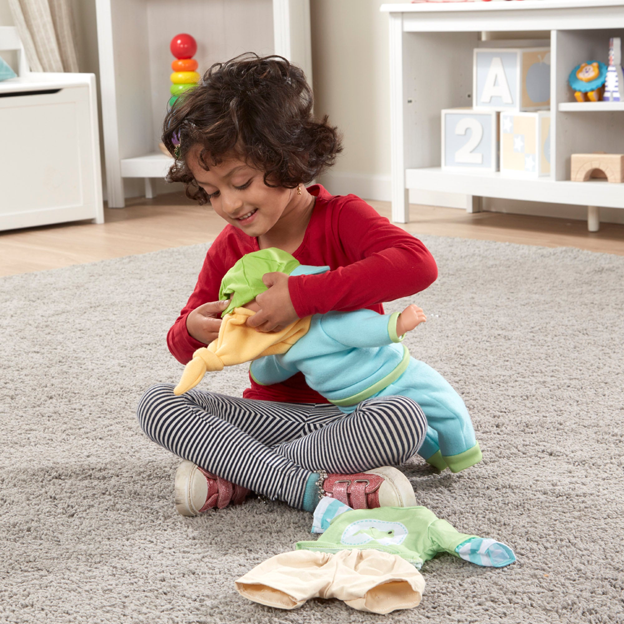 Melissa & Doug Mine to Love Mix & Match Playtime Doll Clothes - Image 6