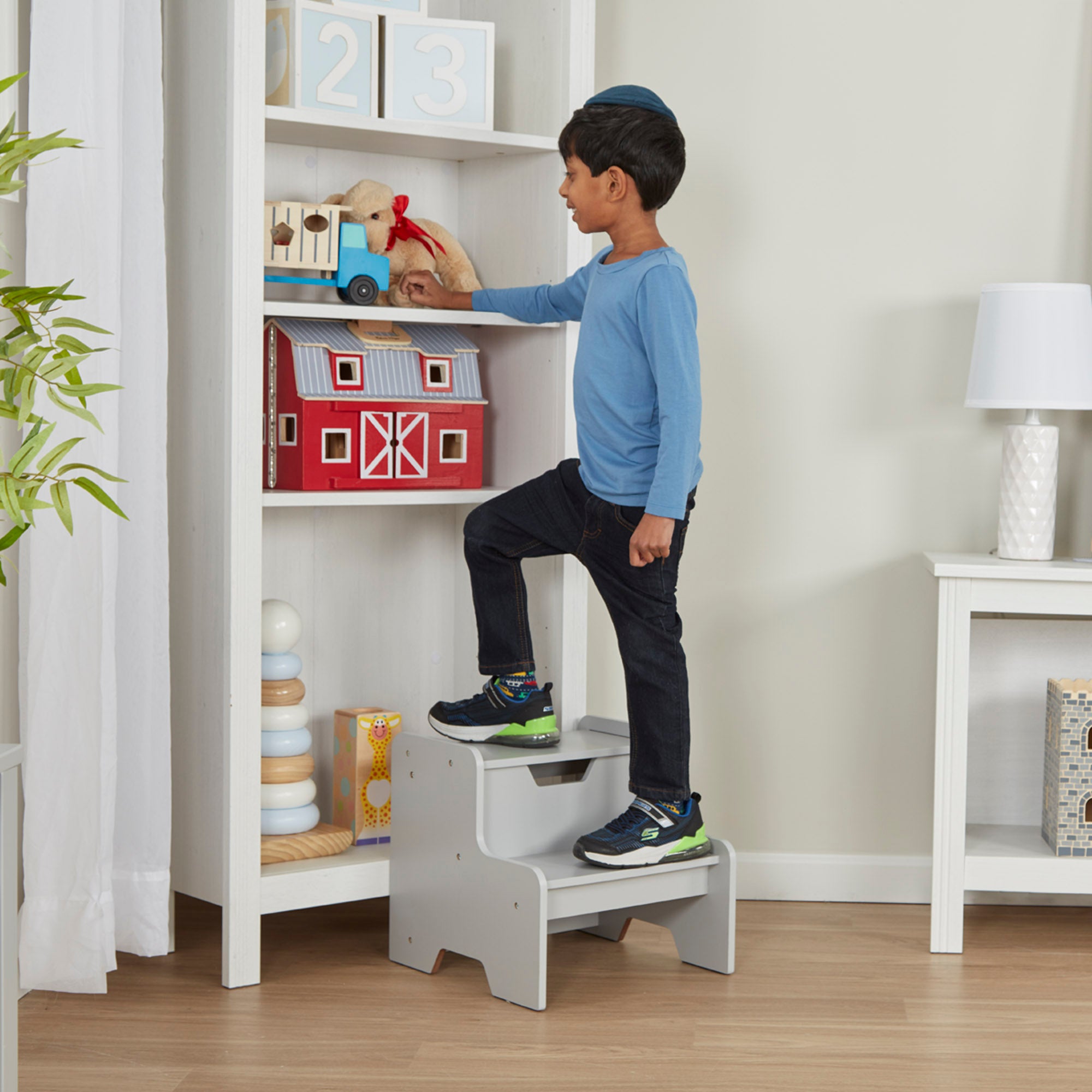 Melissa & Doug Wooden Step Stool ?C Gray - Image 10