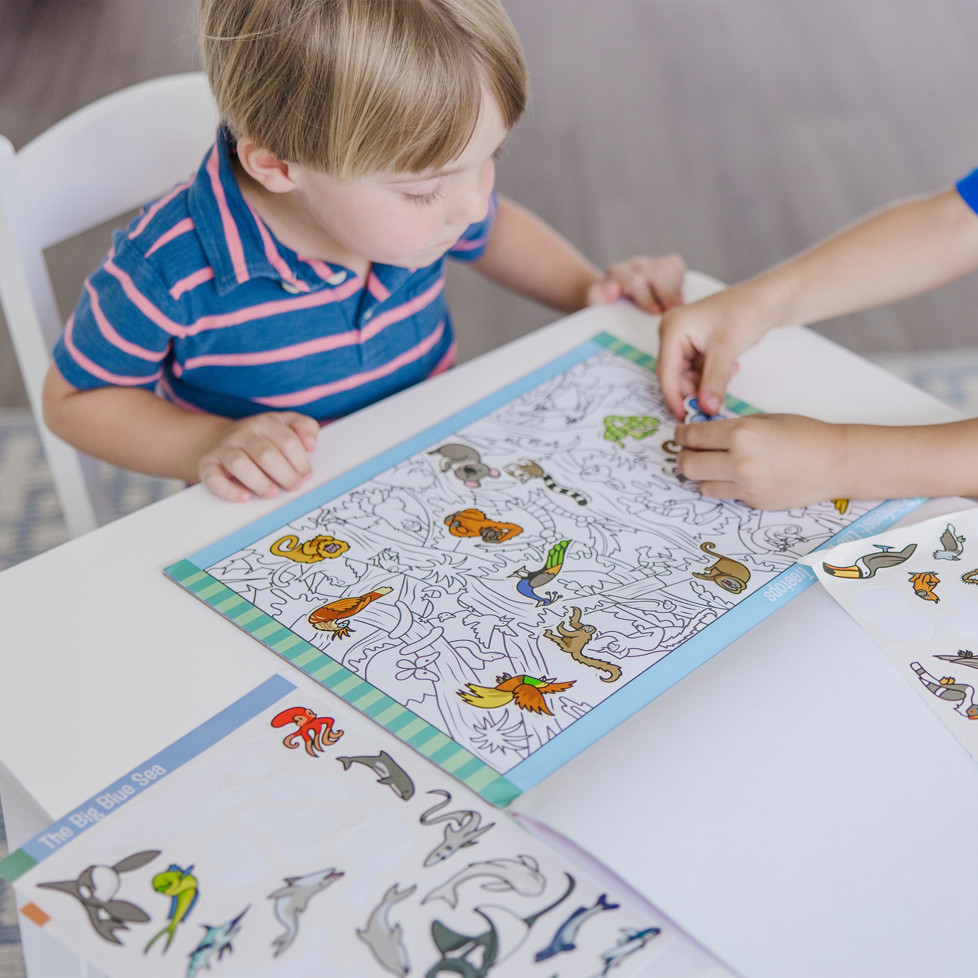 Melissa & Doug Seek & Find Sticker Pad ?C Animals - Image 5