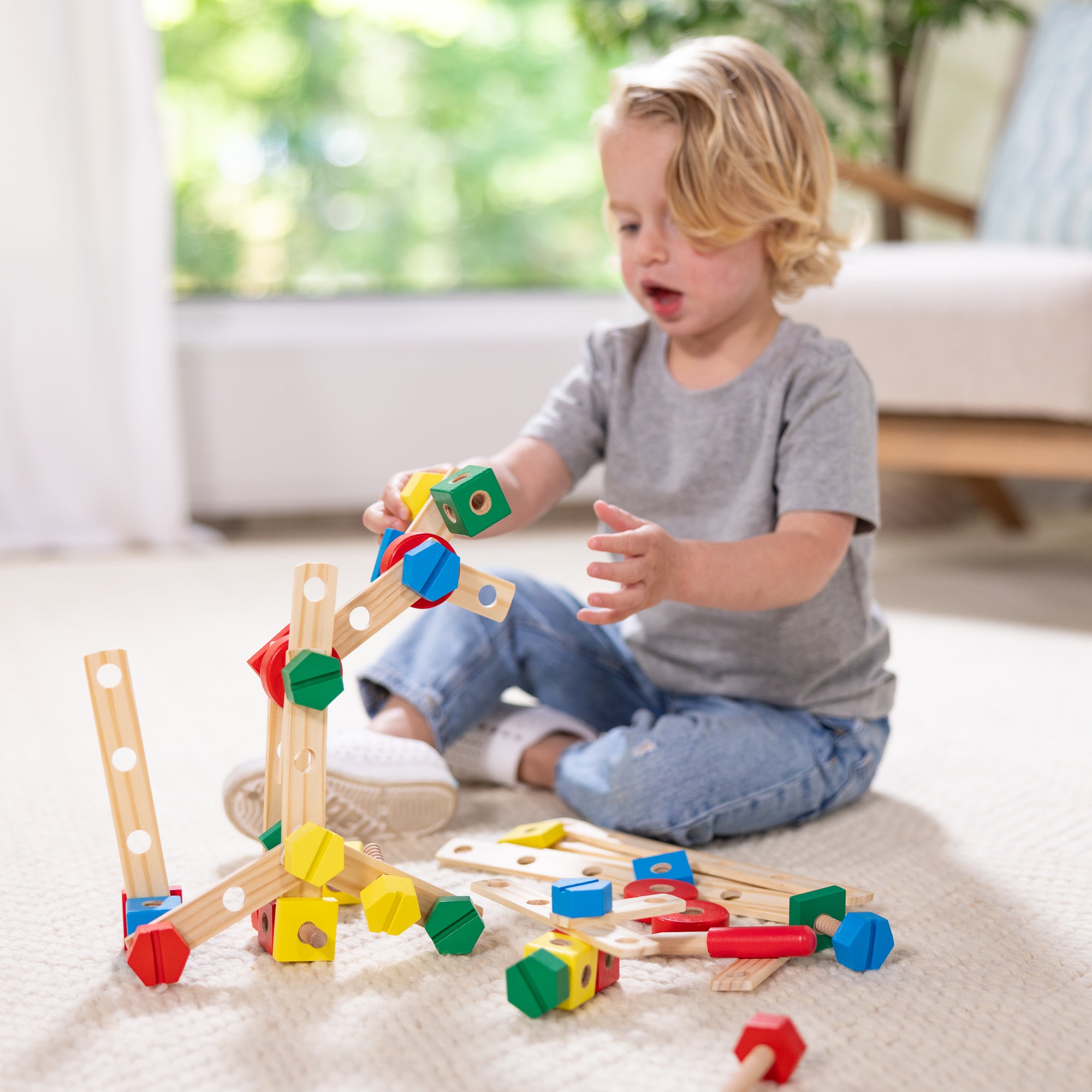 Melissa & Doug Construction Set in a Box - Image 10