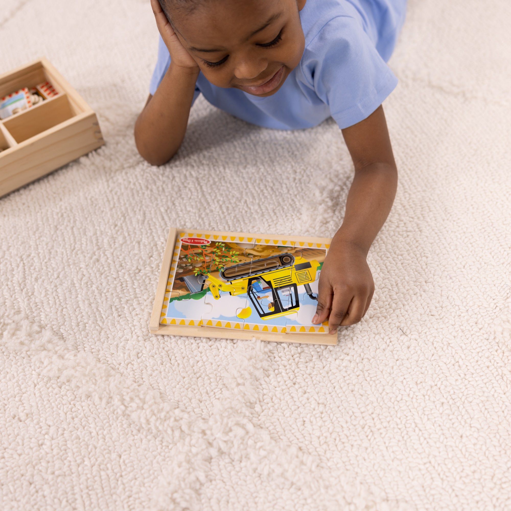 Melissa & Doug Wooden Jigsaw Puzzles in a Box - Construction - Image 5