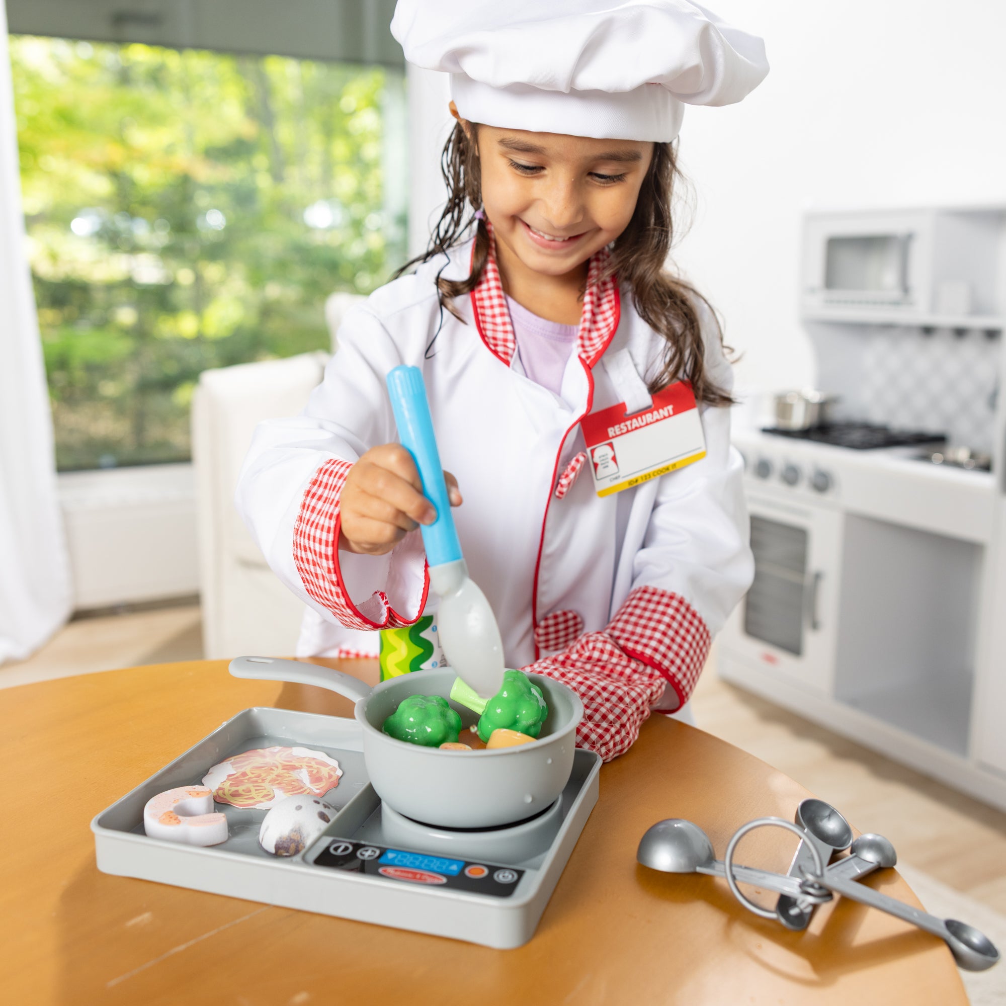 Melissa & Doug Cook Up Fun Gift Bundle - Image 9