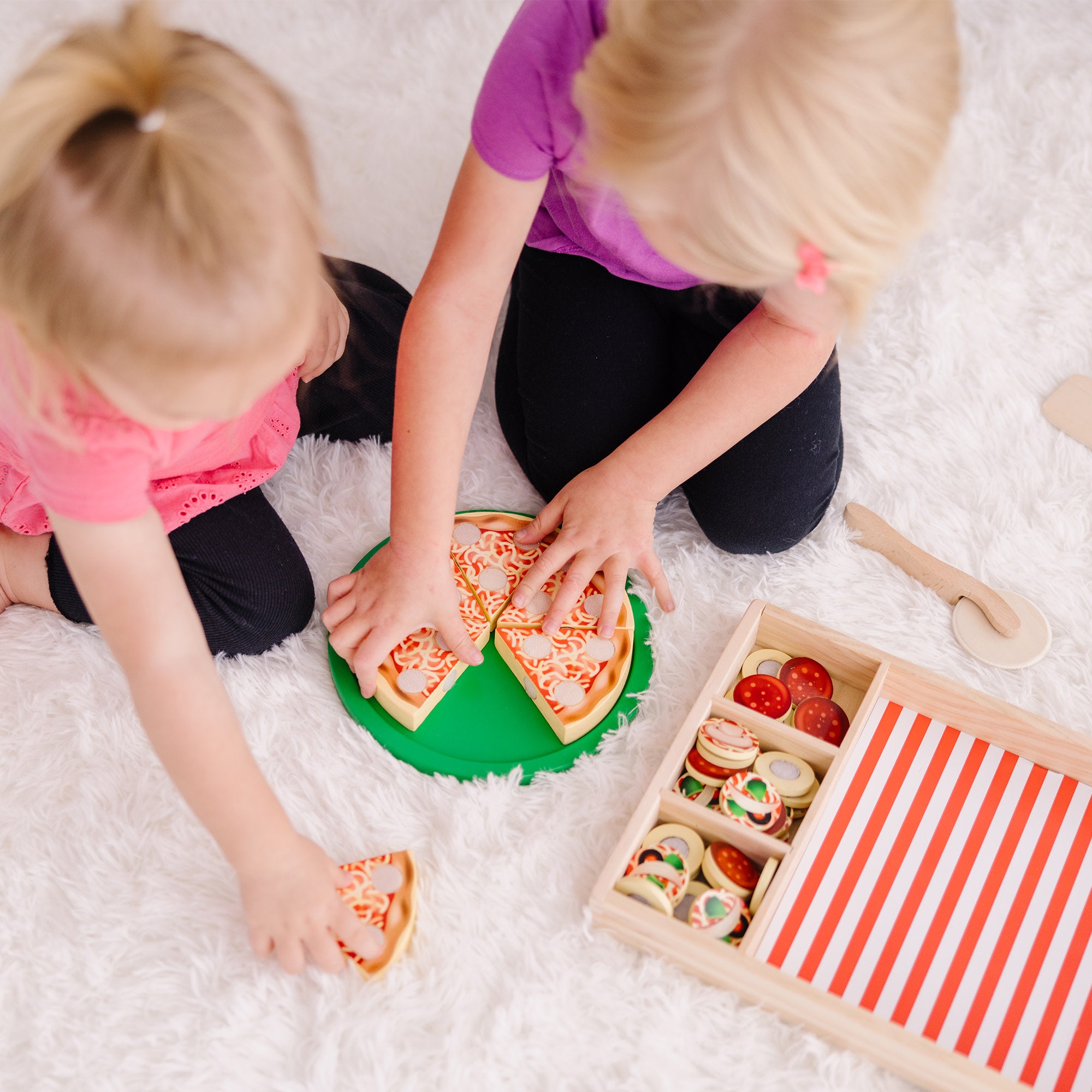 Melissa & Doug Wooden Pizza Party Play Set - Image 2