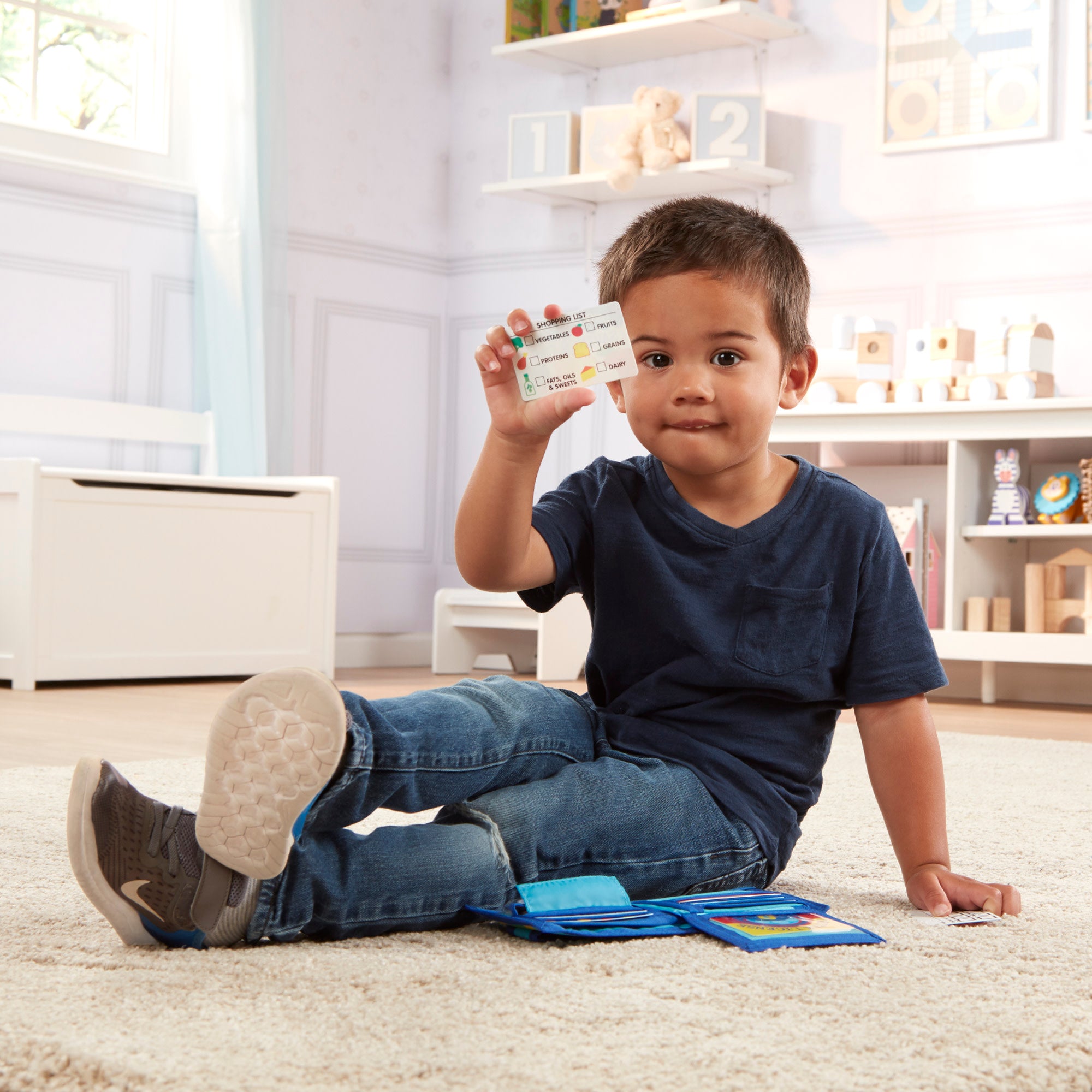 Melissa & Doug Pretend-to-Spend Wallet - Image 6