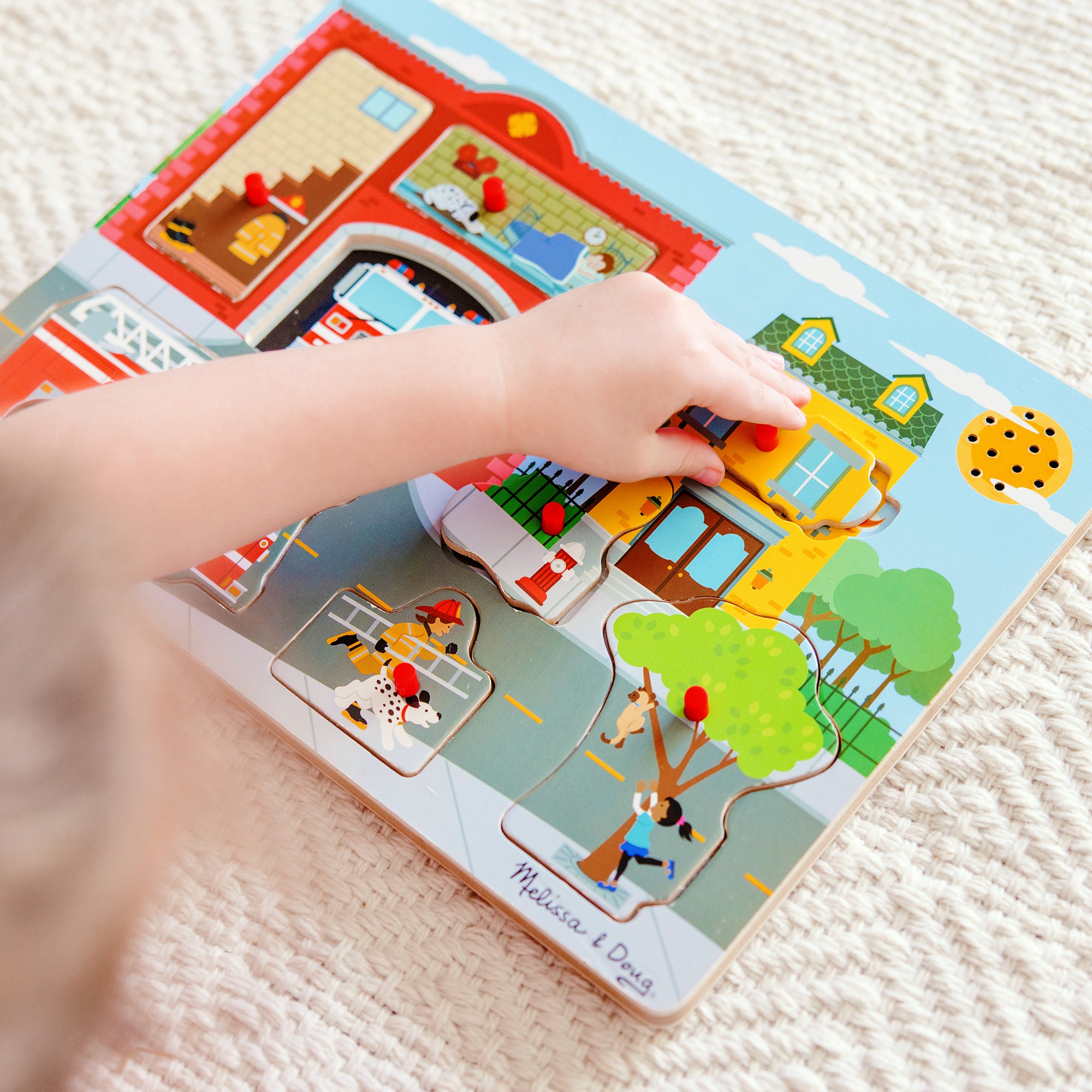Melissa & Doug Around the Fire Station Sound Puzzle - 8 Pieces - Image 8