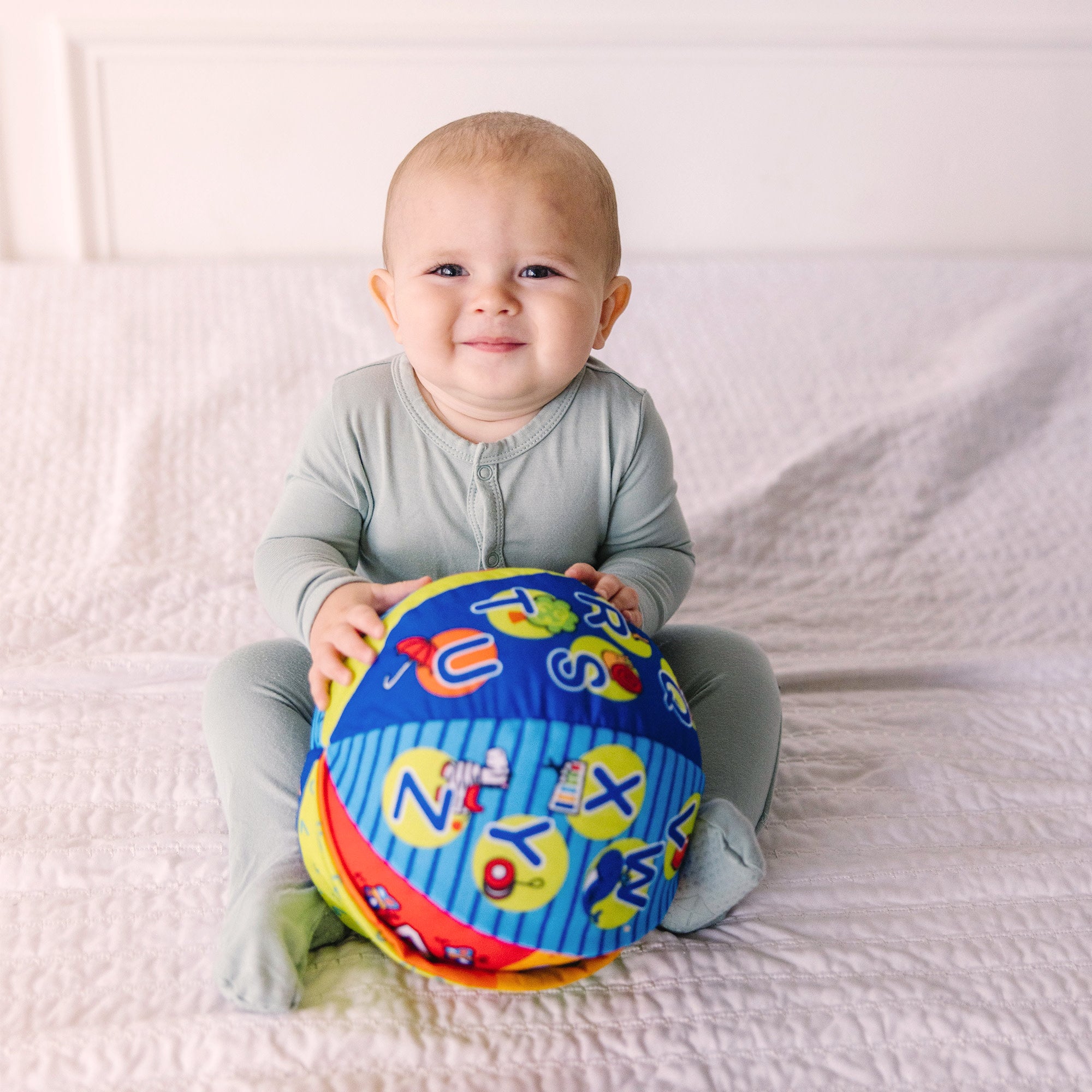 Melissa & Doug K's Kids 2-in-1 Talking Ball - Image 2