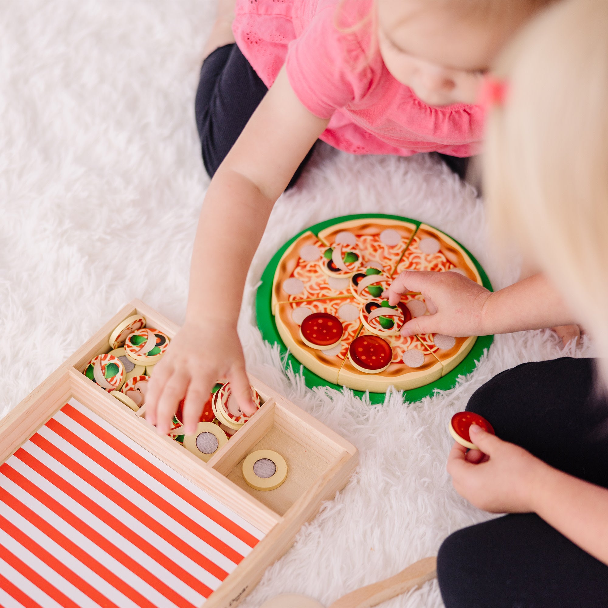 Melissa & Doug Wooden Pizza Party Play Set - Image 5