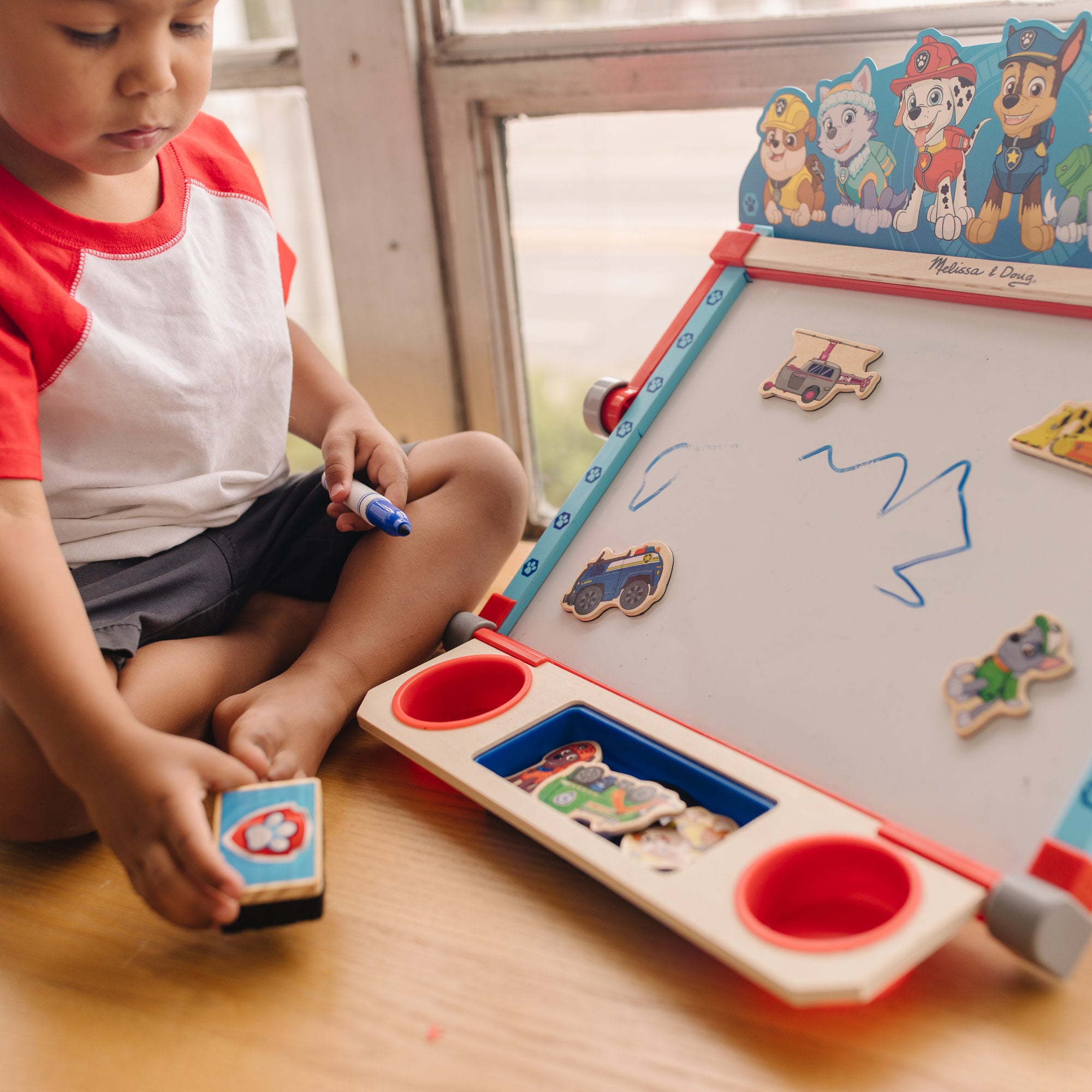 Melissa & Doug PAW Patrol Wooden Tabletop Art Center - Image 5
