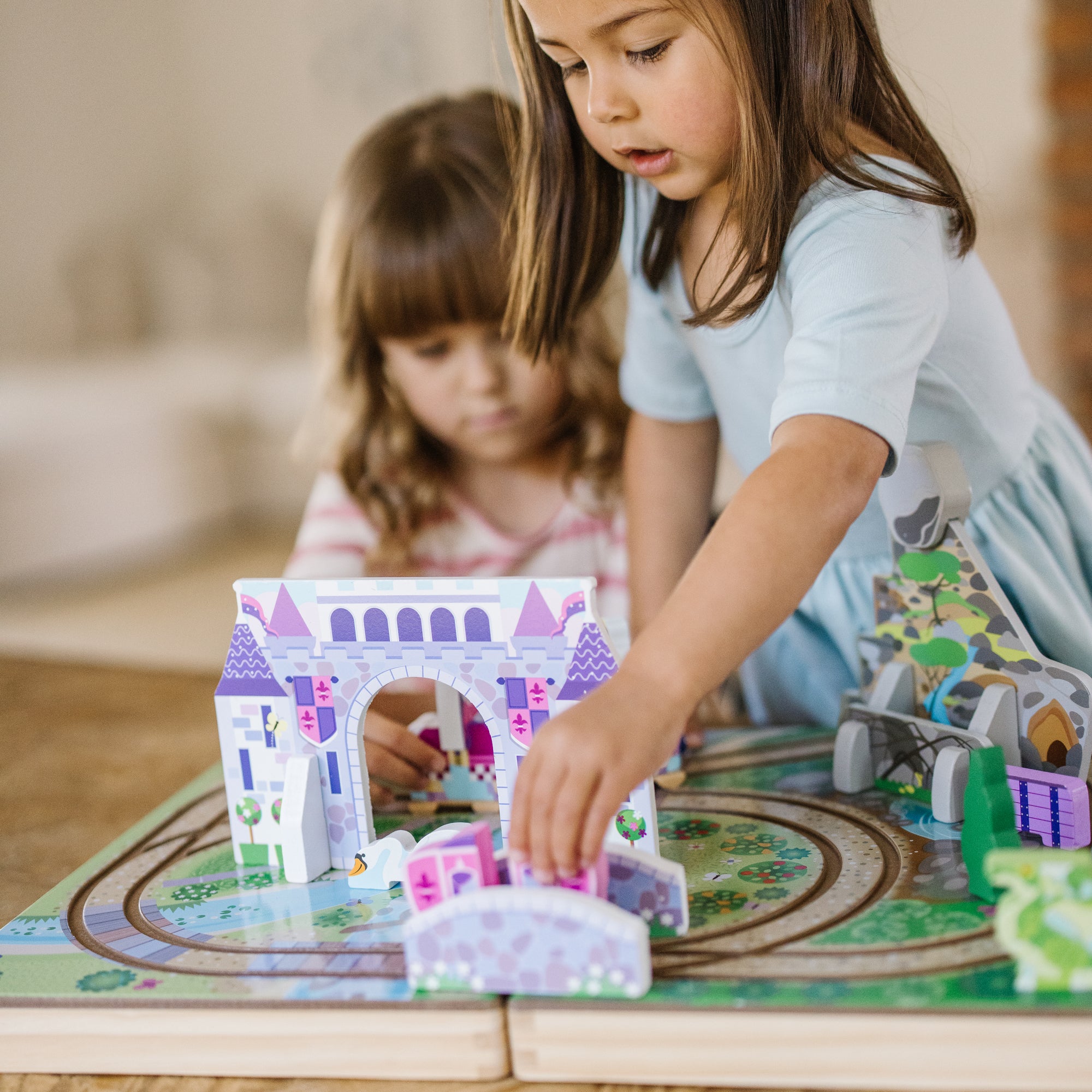 Melissa & Doug Take-Along Kingdom - Image 7