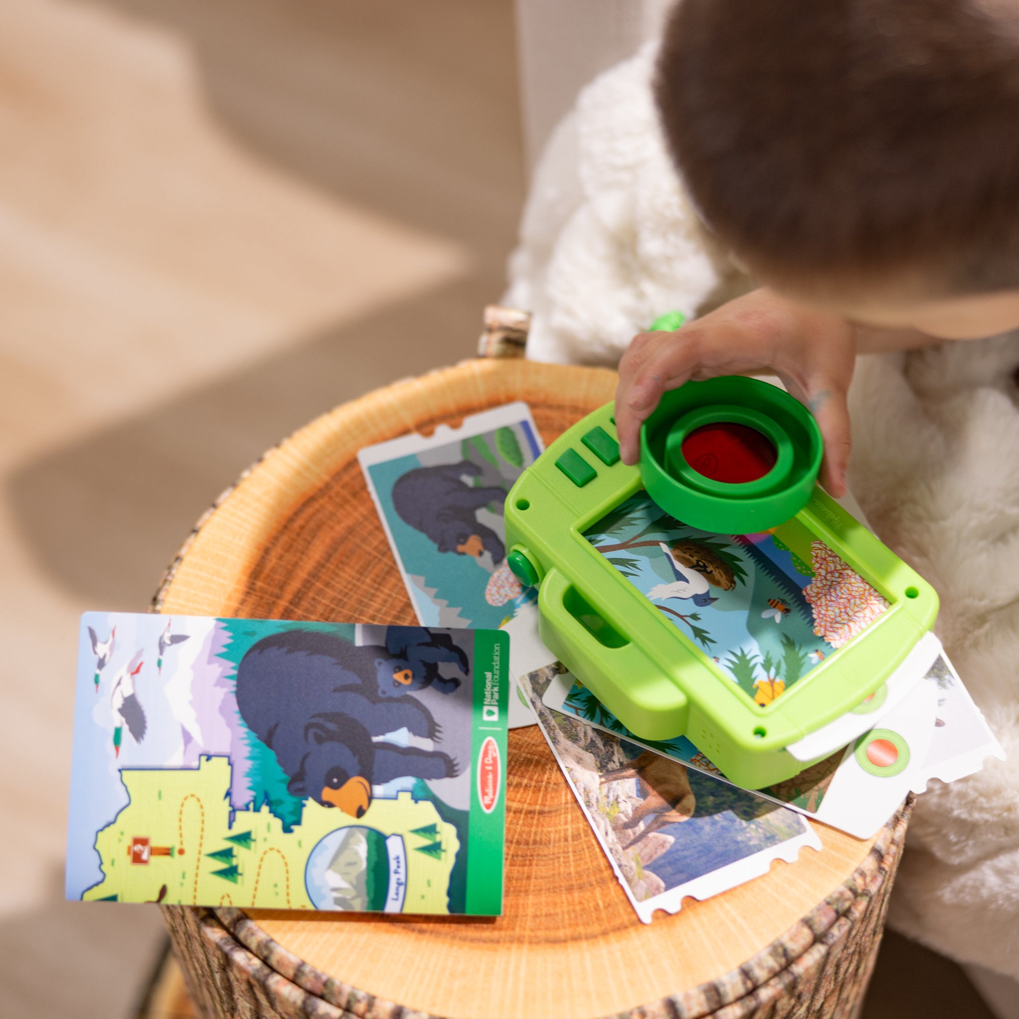 Melissa & Doug Rocky Mountain National Park Sights & Sounds Wooden Toy Camera Play Set - Image 5