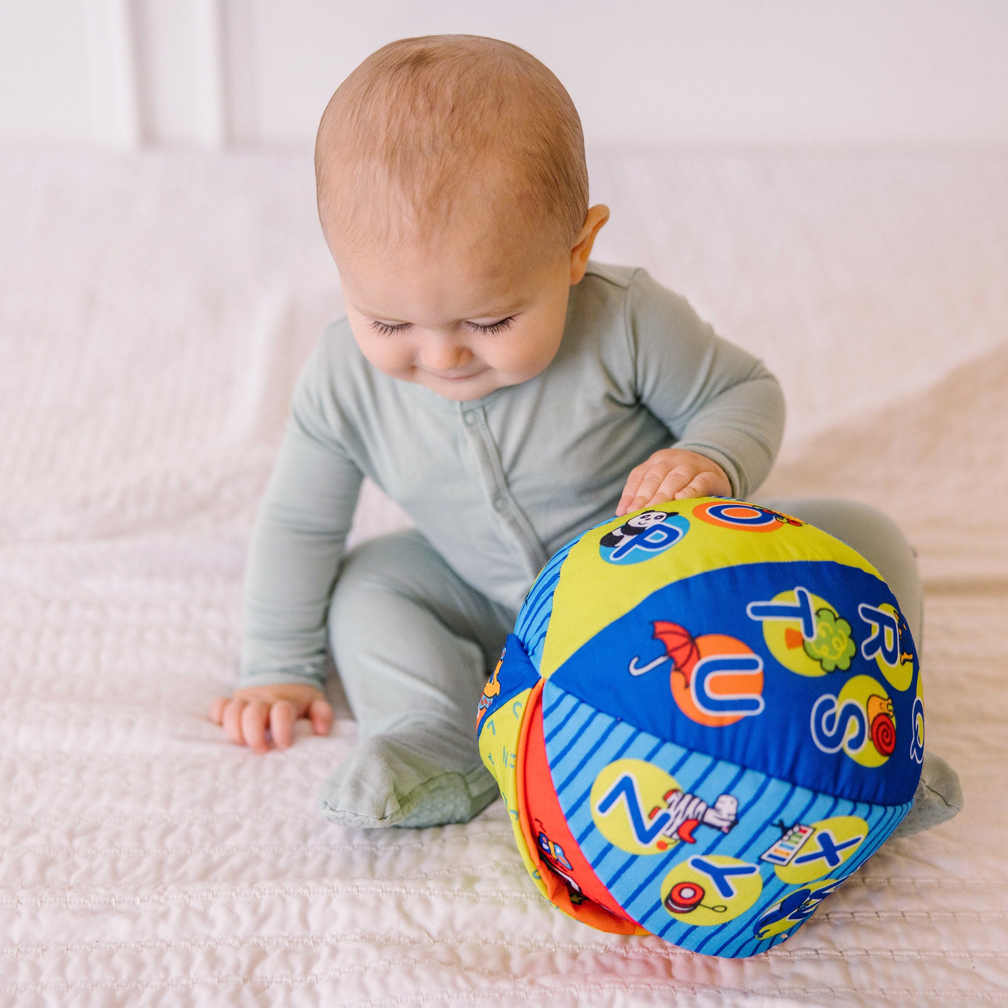Melissa & Doug K's Kids 2-in-1 Talking Ball - Image 7