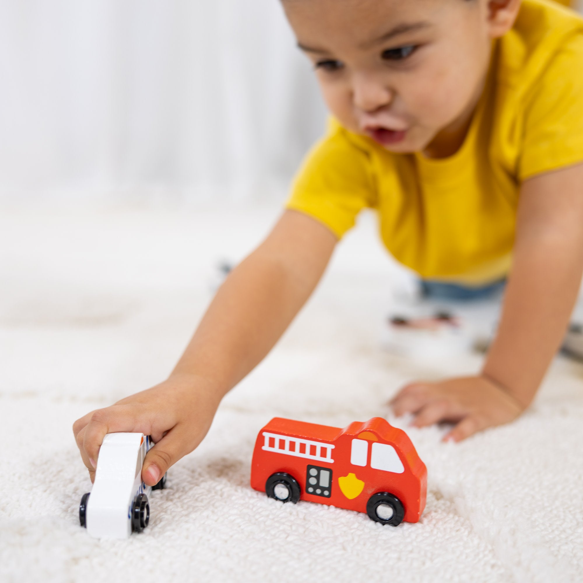 Melissa & Doug Wooden Town Vehicles Set - Image 5