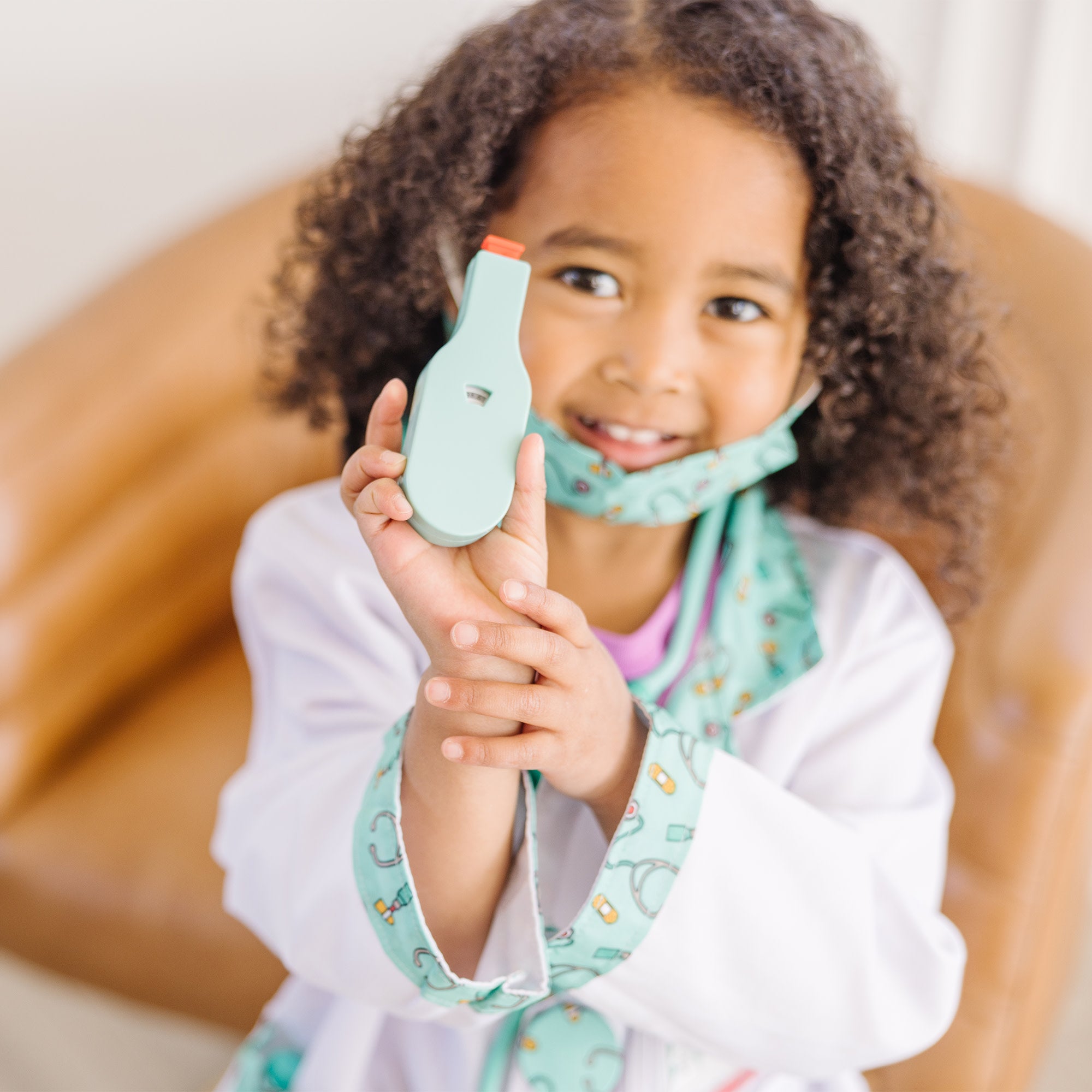 Melissa & Doug Doctor Costume Role Play Set - Image 7