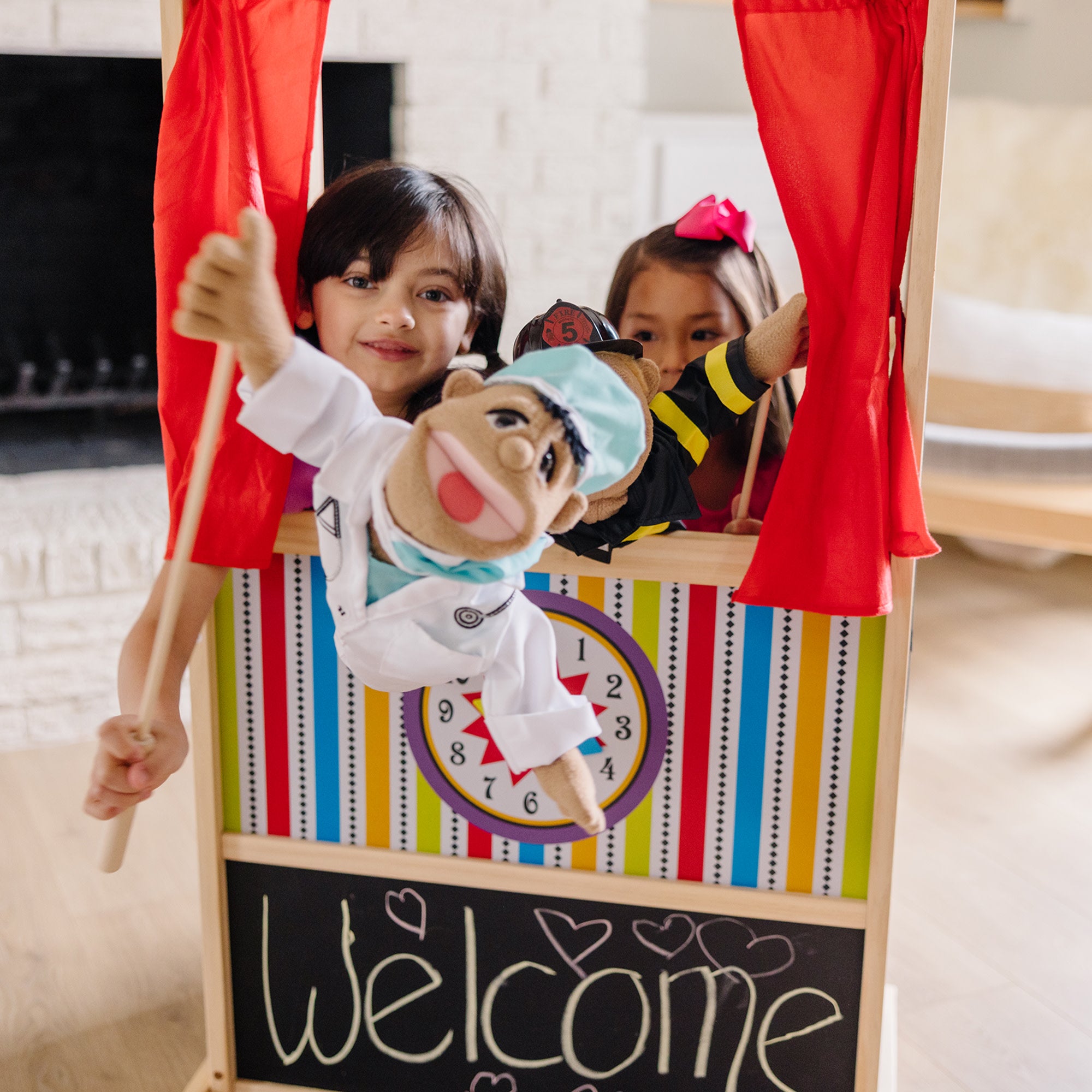 Melissa & Doug Wooden Deluxe Puppet Theater - Image 5