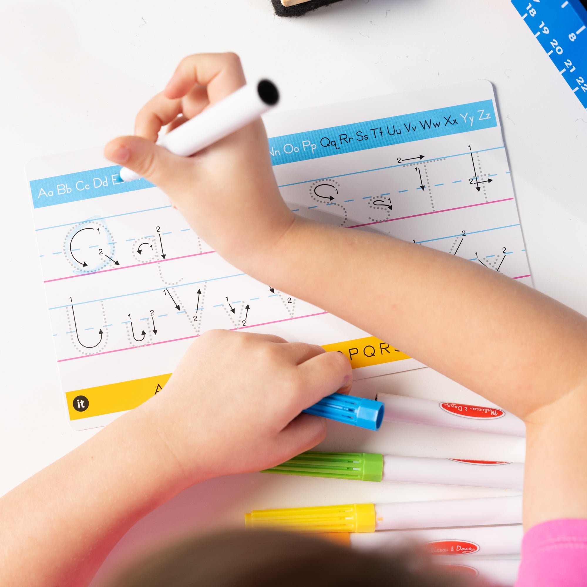 Melissa & Doug Take-Along Activity Easel - Image 4