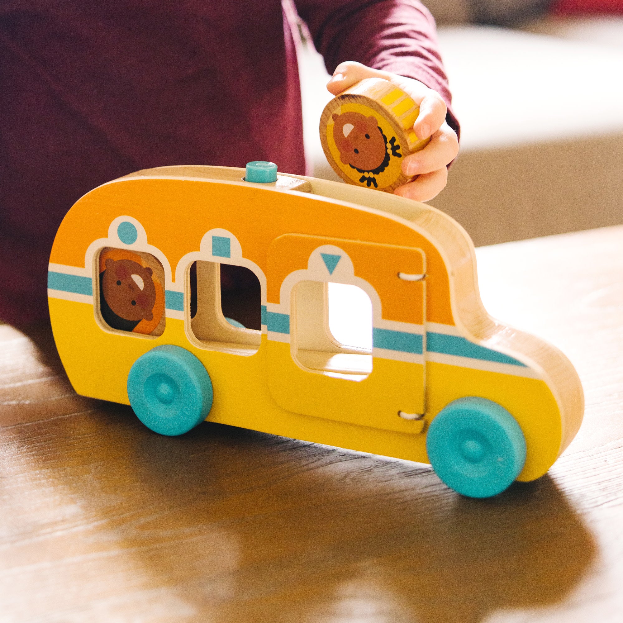 Melissa & Doug GO Tots Roll & Ride Bus - Image 8