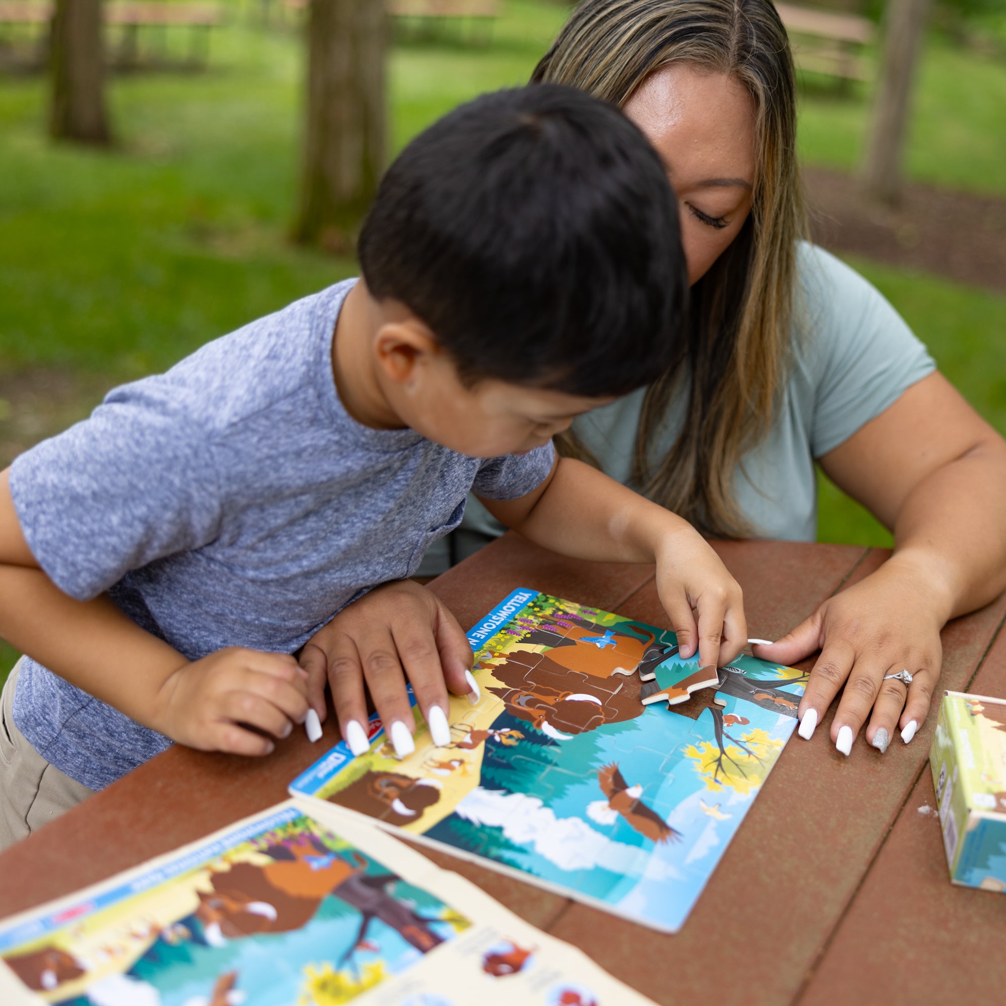 Melissa & Doug Yellowstone National Park Wooden Jigsaw Puzzle ?C 24 Pieces - Image 6