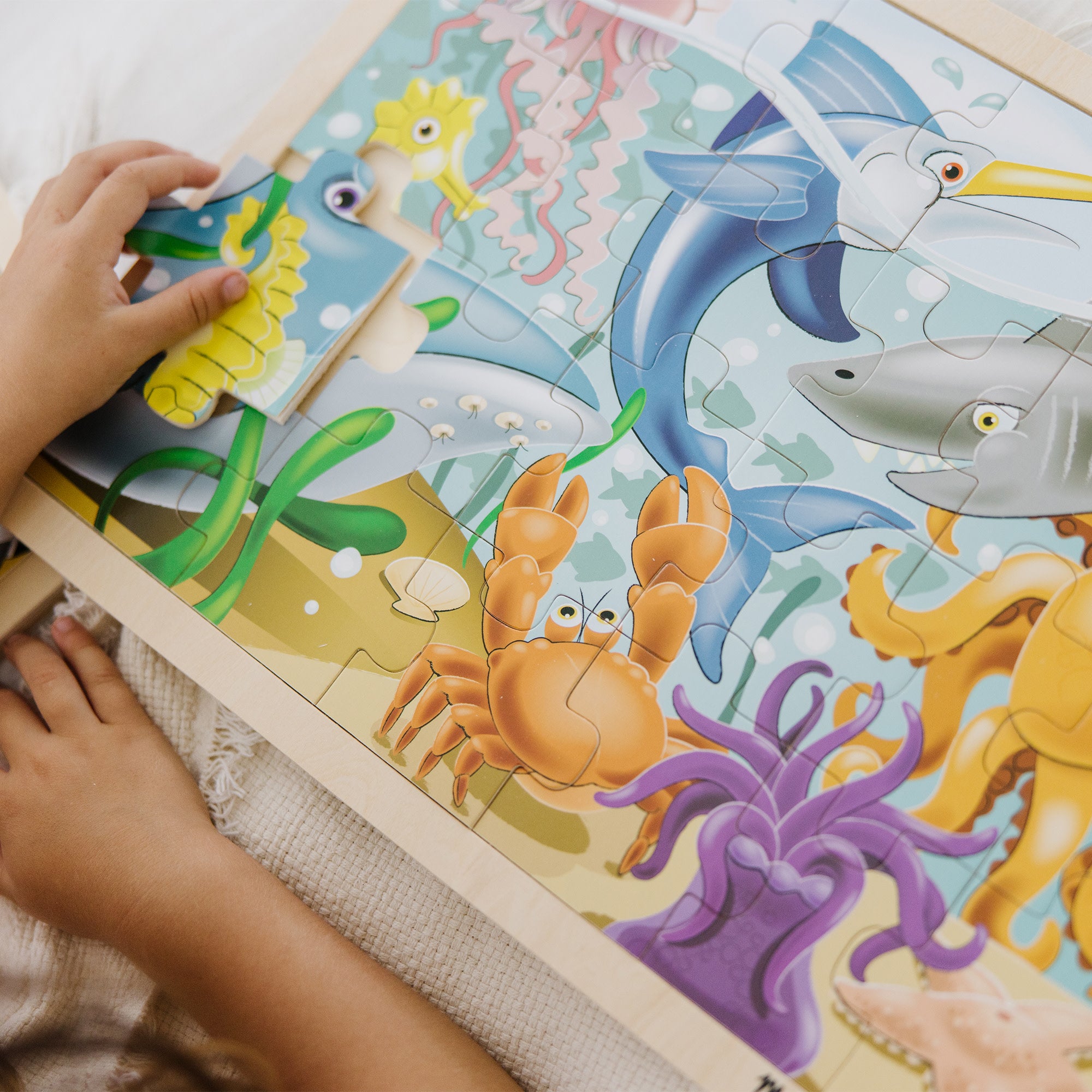 Melissa & Doug Wooden Jigsaw Puzzle - Under the Sea - 24 Pieces - Image 2