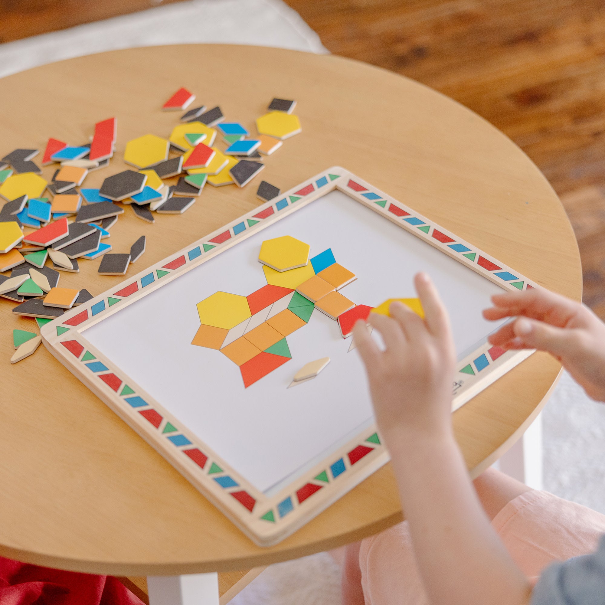 Melissa & Doug Wooden Magnetic Pattern Block Kit - Image 8