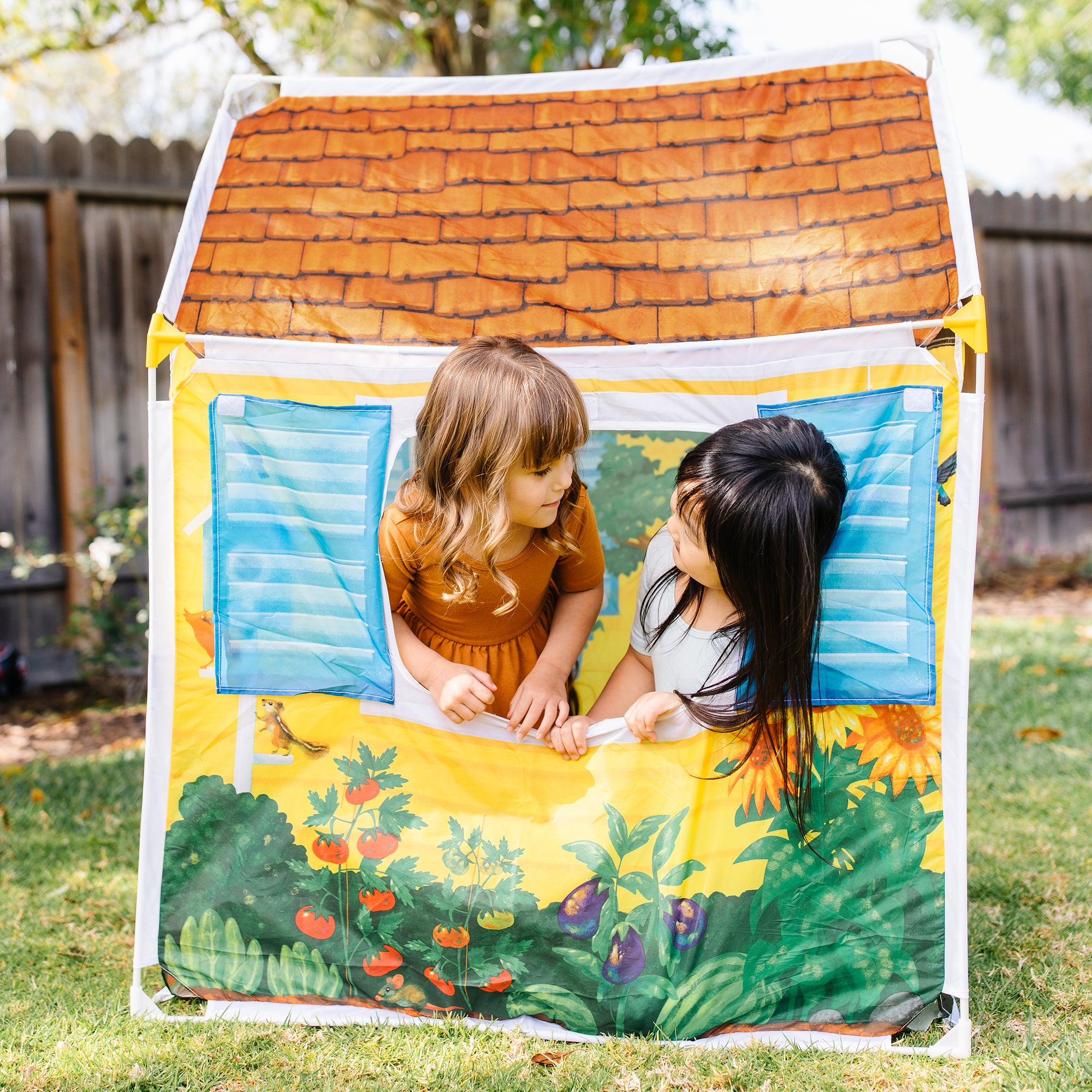 Melissa & Doug Cozy Cottage Play Tent - Image 10