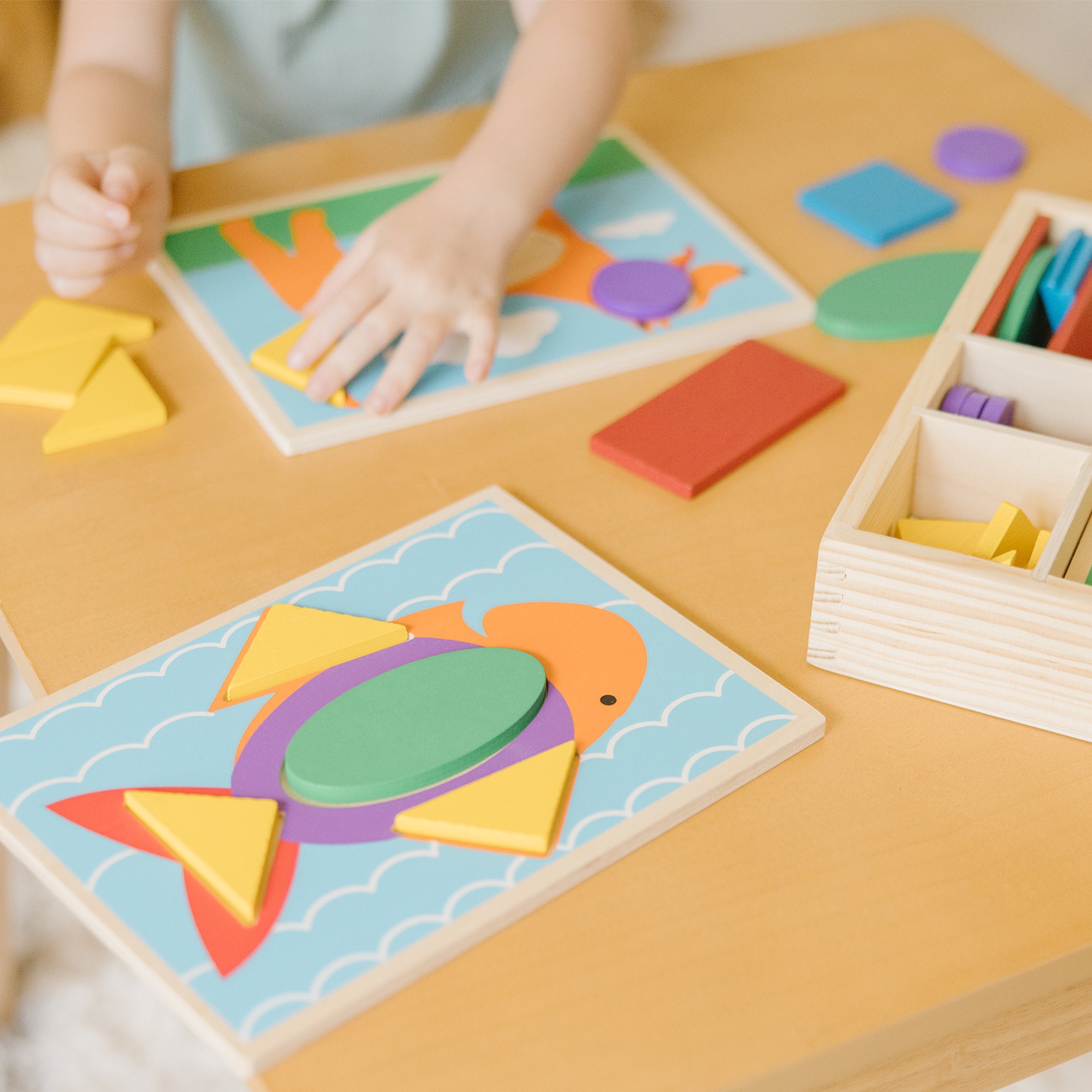 Melissa & Doug Beginner Pattern Blocks - Image 6