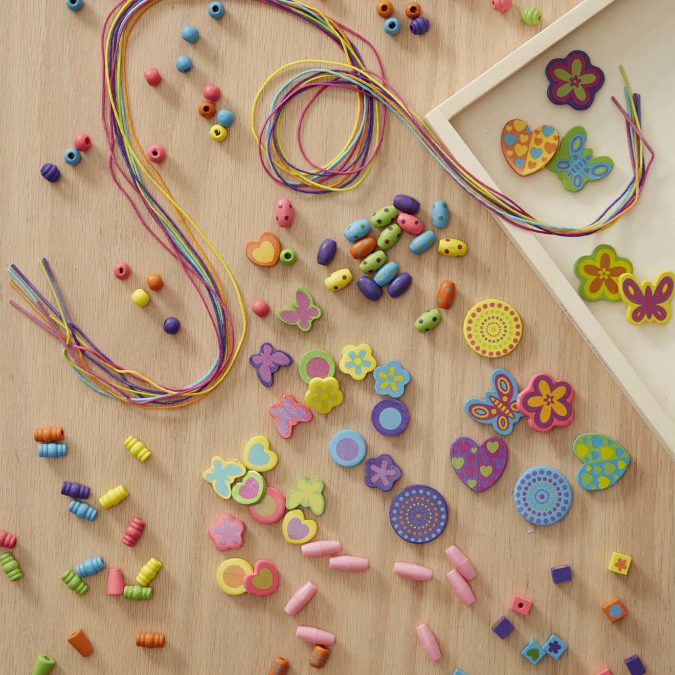 Melissa & Doug Created by Me! Bead Bouquet Wooden Bead Kit - Image 9