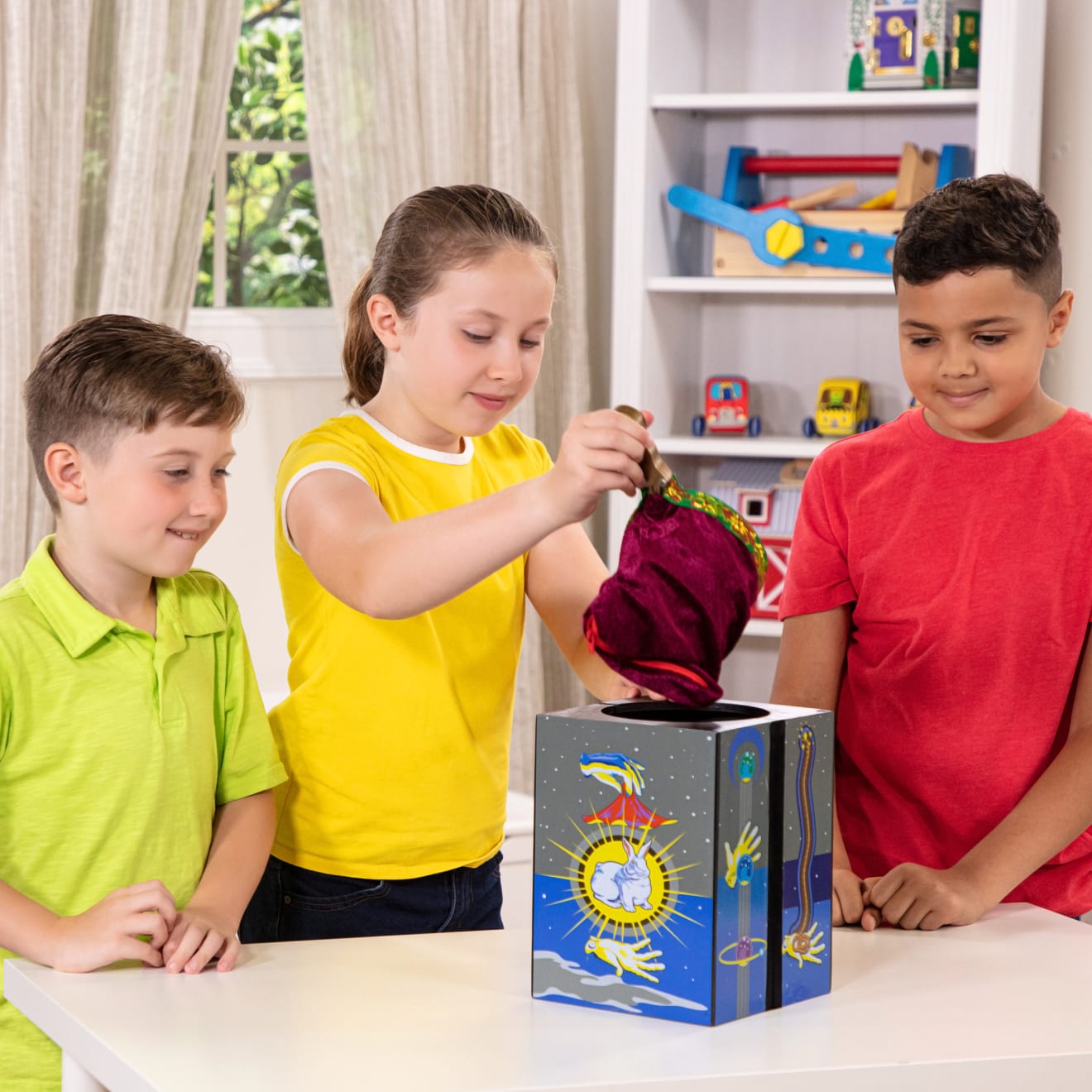 Melissa & Doug Deluxe Magic Set - Image 2