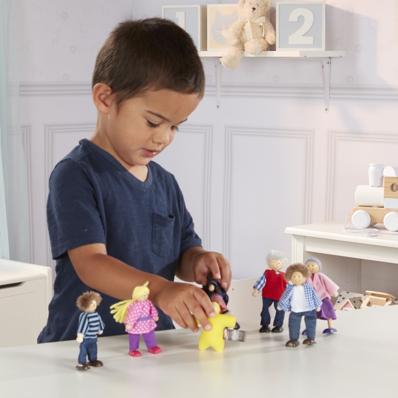 Melissa & Doug Wooden Doll Family - Image 5