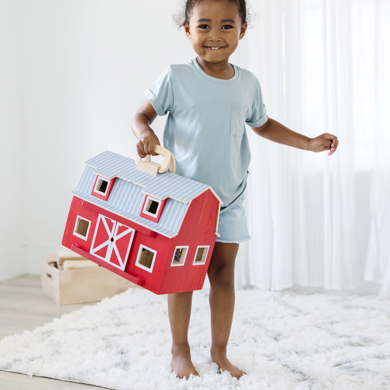 Melissa & Doug Wooden Fold & Go Barn - Image 8