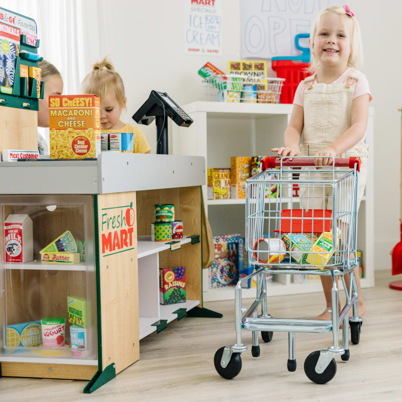 Melissa & Doug Fresh Mart Grocery Store Companion Collection - Image 6