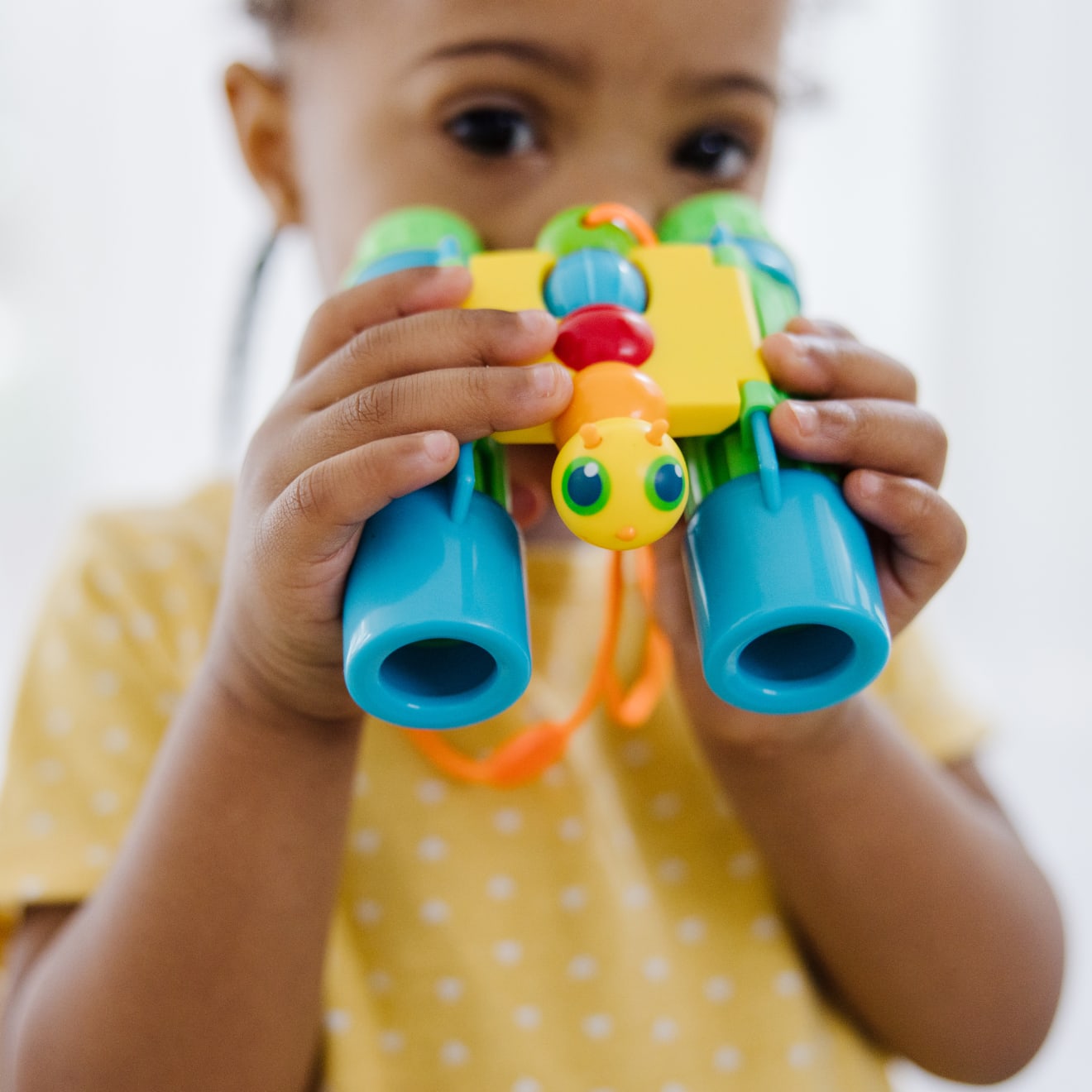 Melissa & Doug Giddy Buggy Binoculars - Image 2