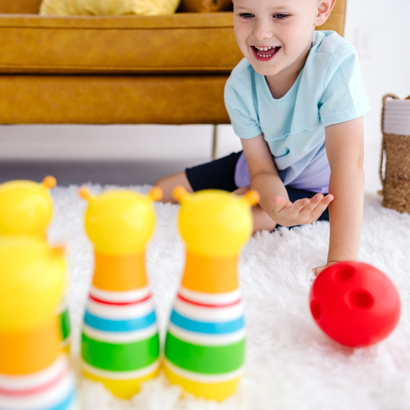 Melissa & Doug Giddy Buggy Bowling Set - Image 6