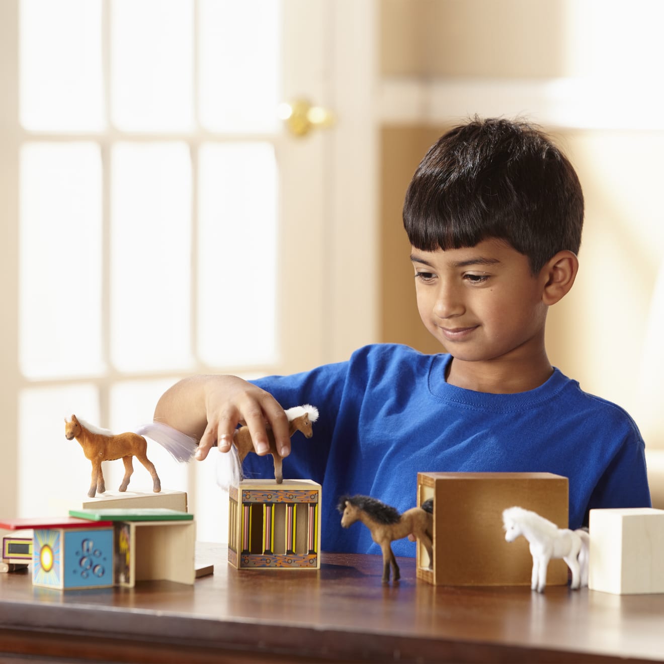 Melissa & Doug Horse Carrier Wooden Vehicles Play Set - Image 7