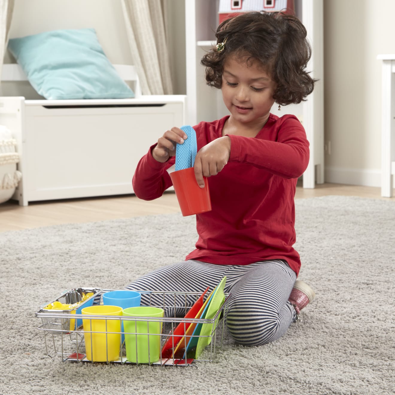 Melissa & Doug Let's Play House! Wash & Dry Dish Set - Image 7