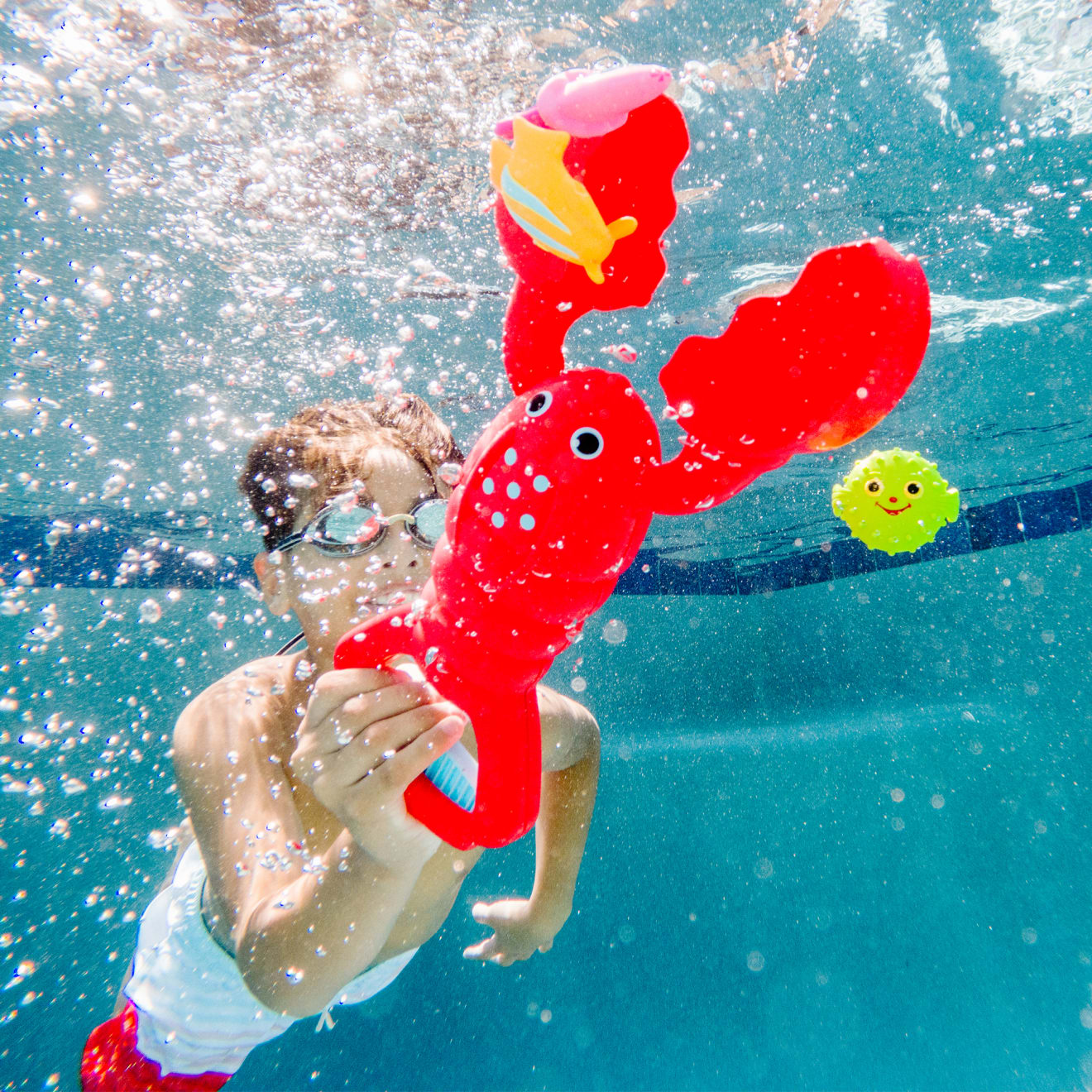 Melissa & Doug Louie Lobster Claw Catcher Pool Toy - Image 2