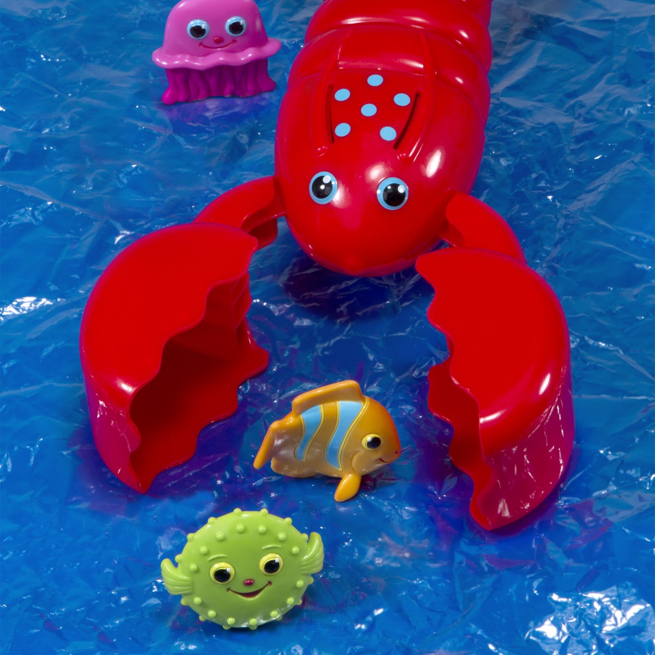Melissa & Doug Louie Lobster Claw Catcher Pool Toy - Image 9