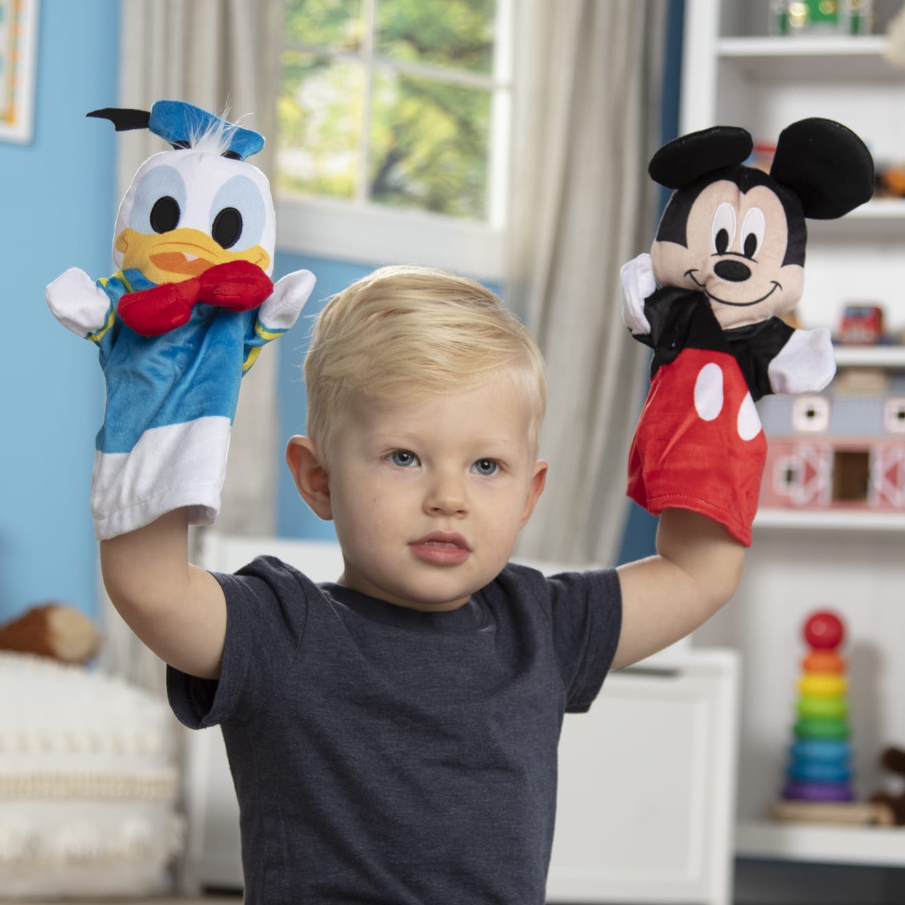 Melissa & Doug Disney Mickey Mouse & Friends Soft & Cuddly Hand Puppets - Image 5