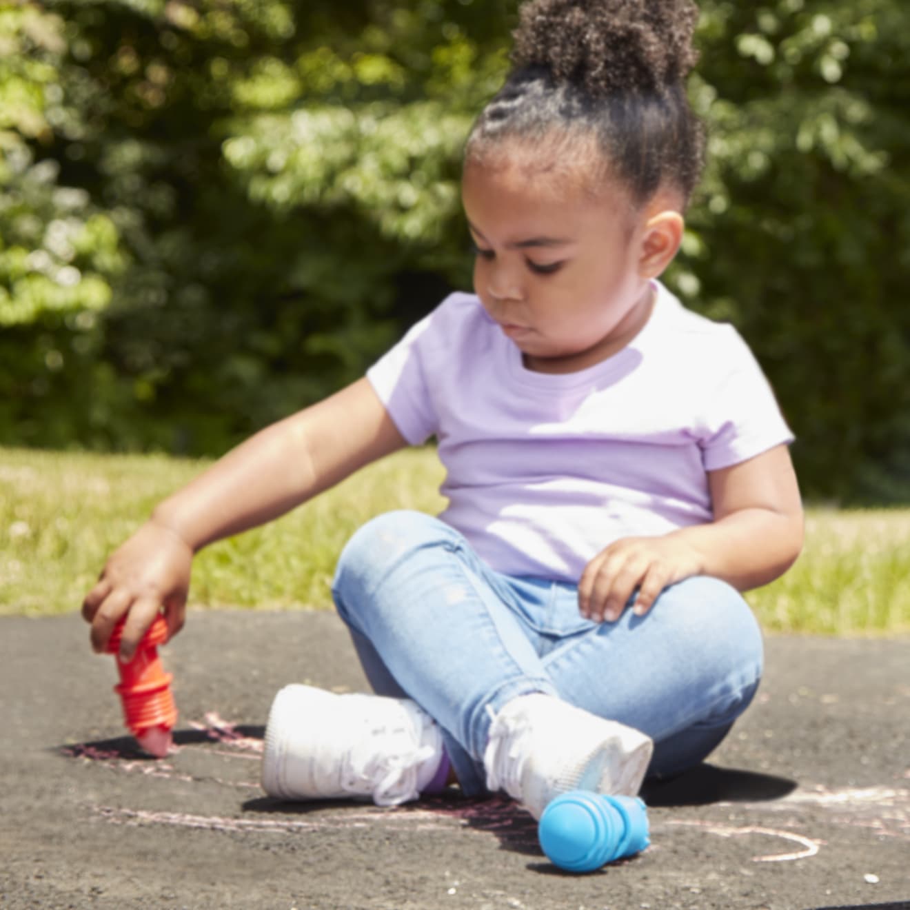 Melissa & Doug My First Sidewalk Chalk Set - Image 8