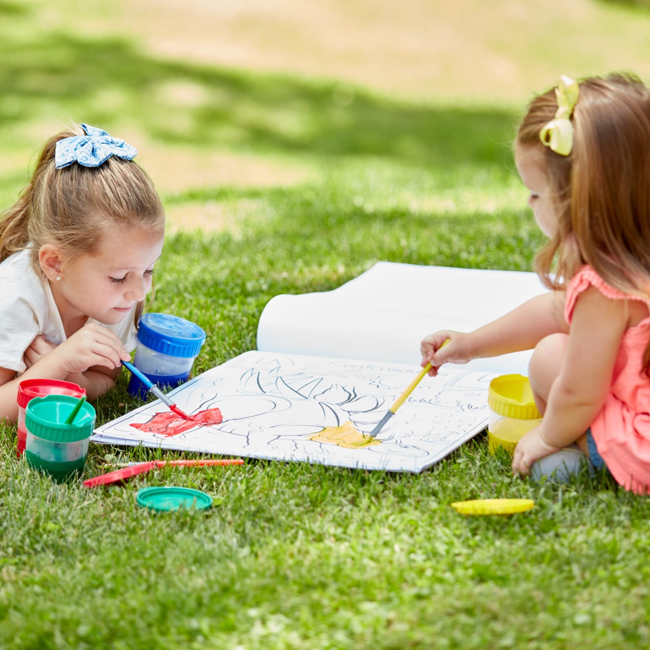 Melissa & Doug Washable Poster Paint Set - Image 6