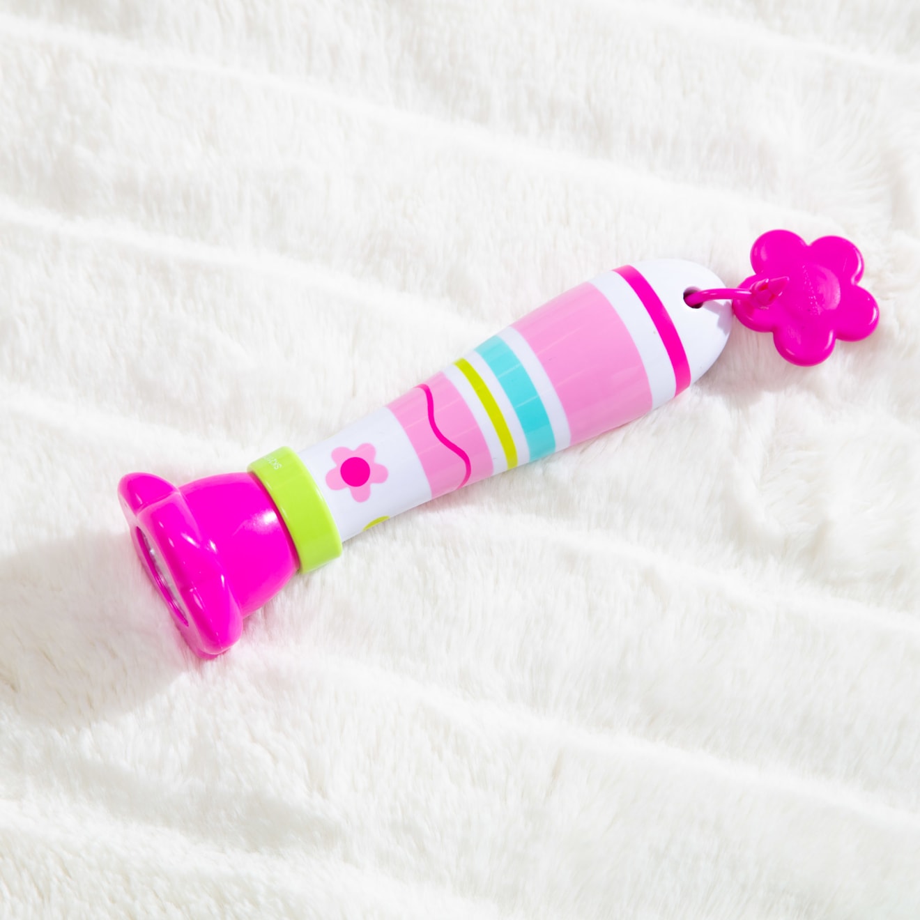 Melissa & Doug Pretty Petals Flashlight - Image 9