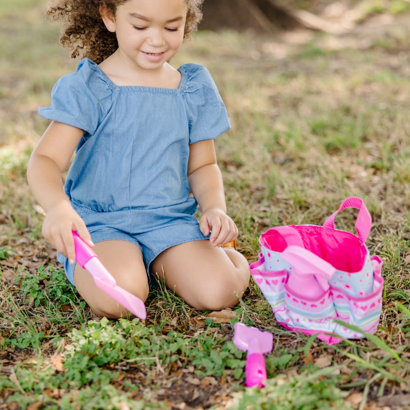 Melissa & Doug Pretty Petals Tote Set - Image 6
